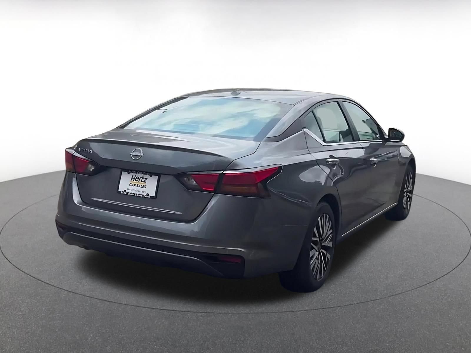 Thumbnail: 2025 Nissan Altima - 14