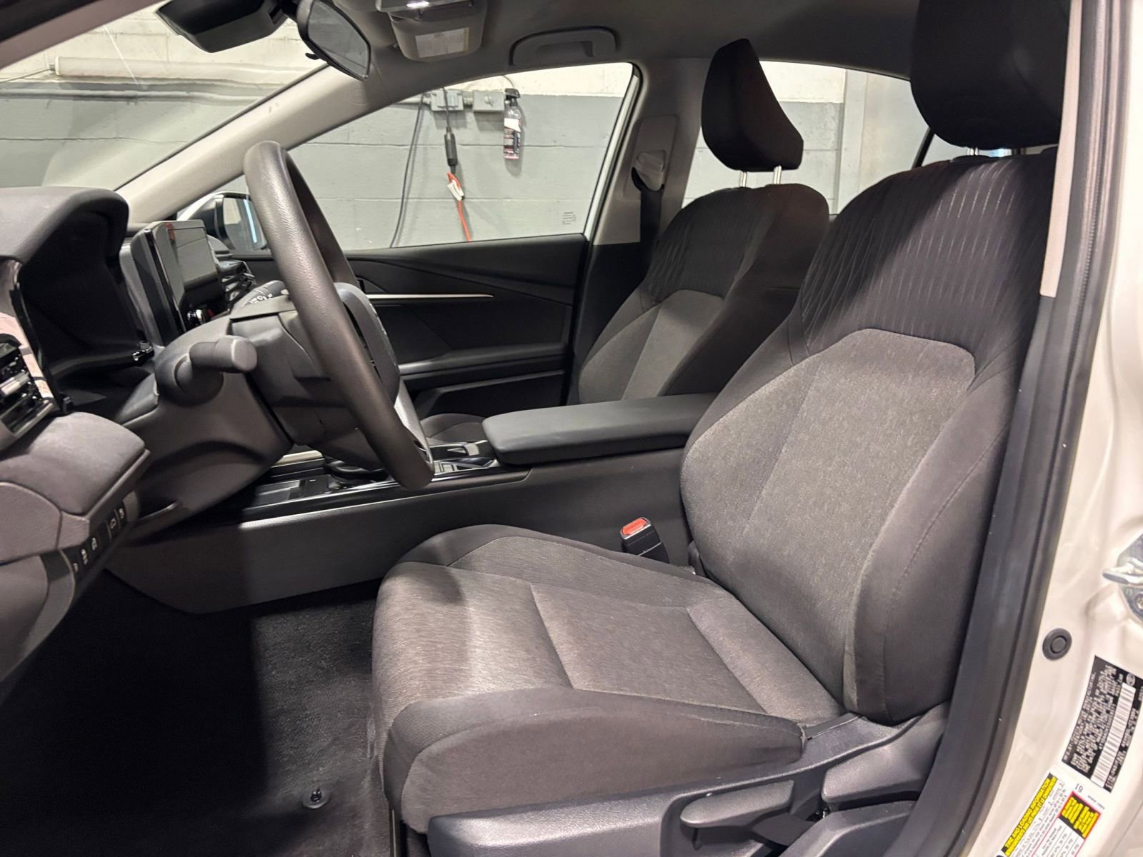 Thumbnail: 2025 Toyota Camry - 35