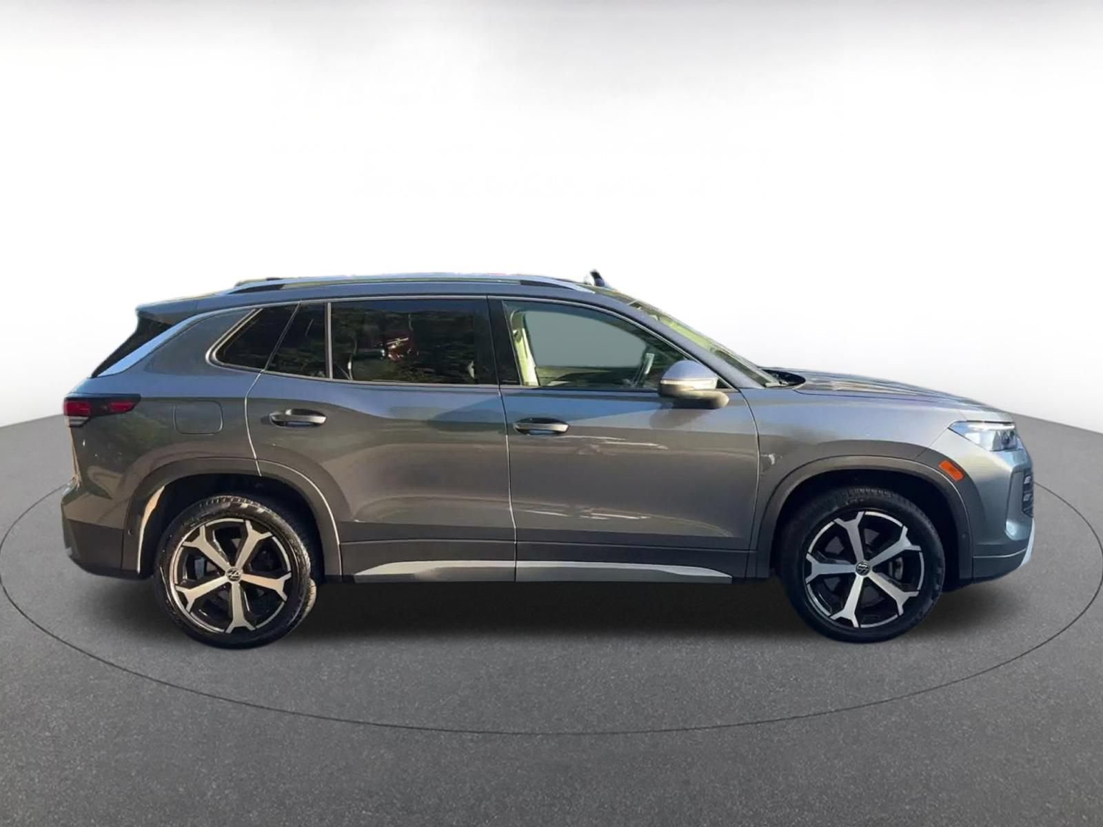 Thumbnail: 2026 Volkswagen Tiguan - 15
