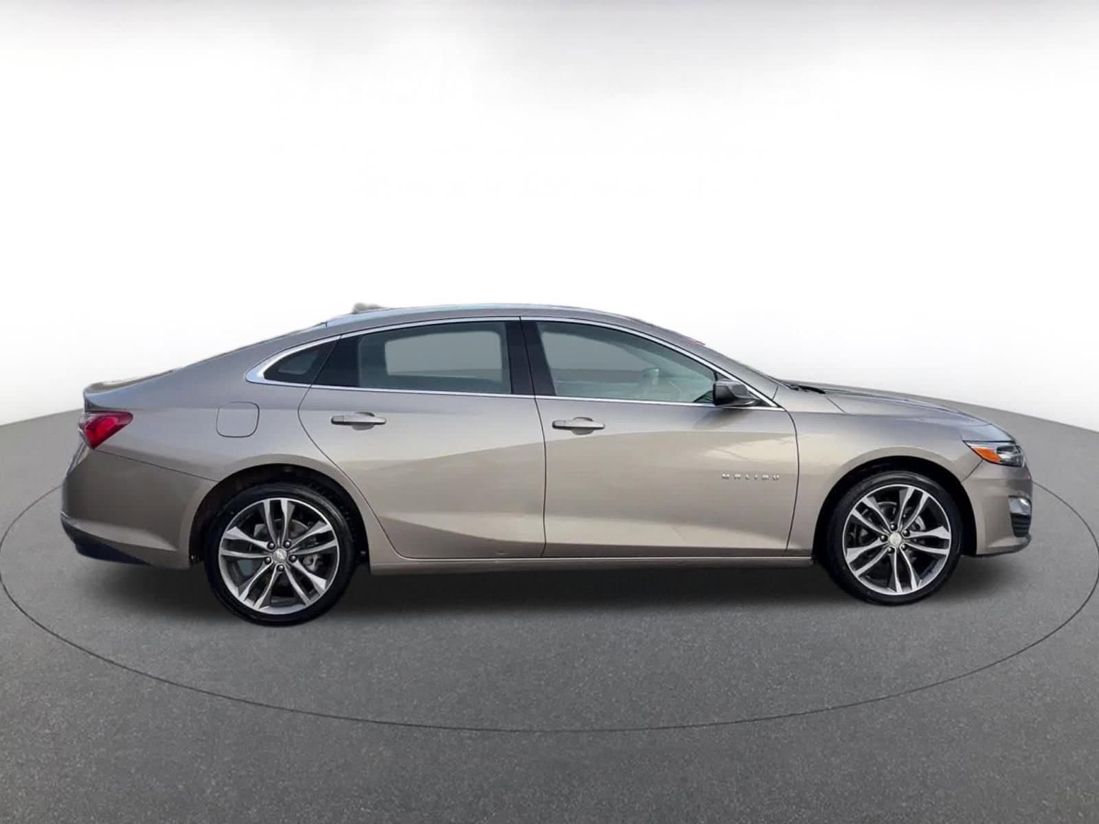 Thumbnail: 2024 Chevrolet Malibu - 16