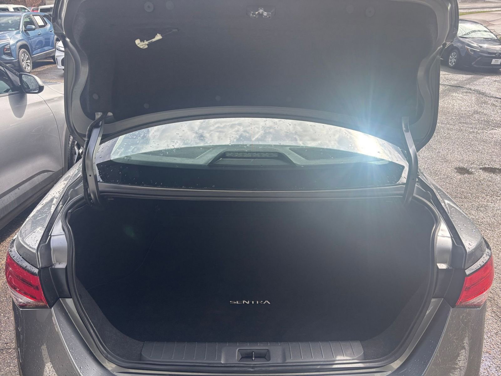 Thumbnail: 2025 Nissan Sentra - 31