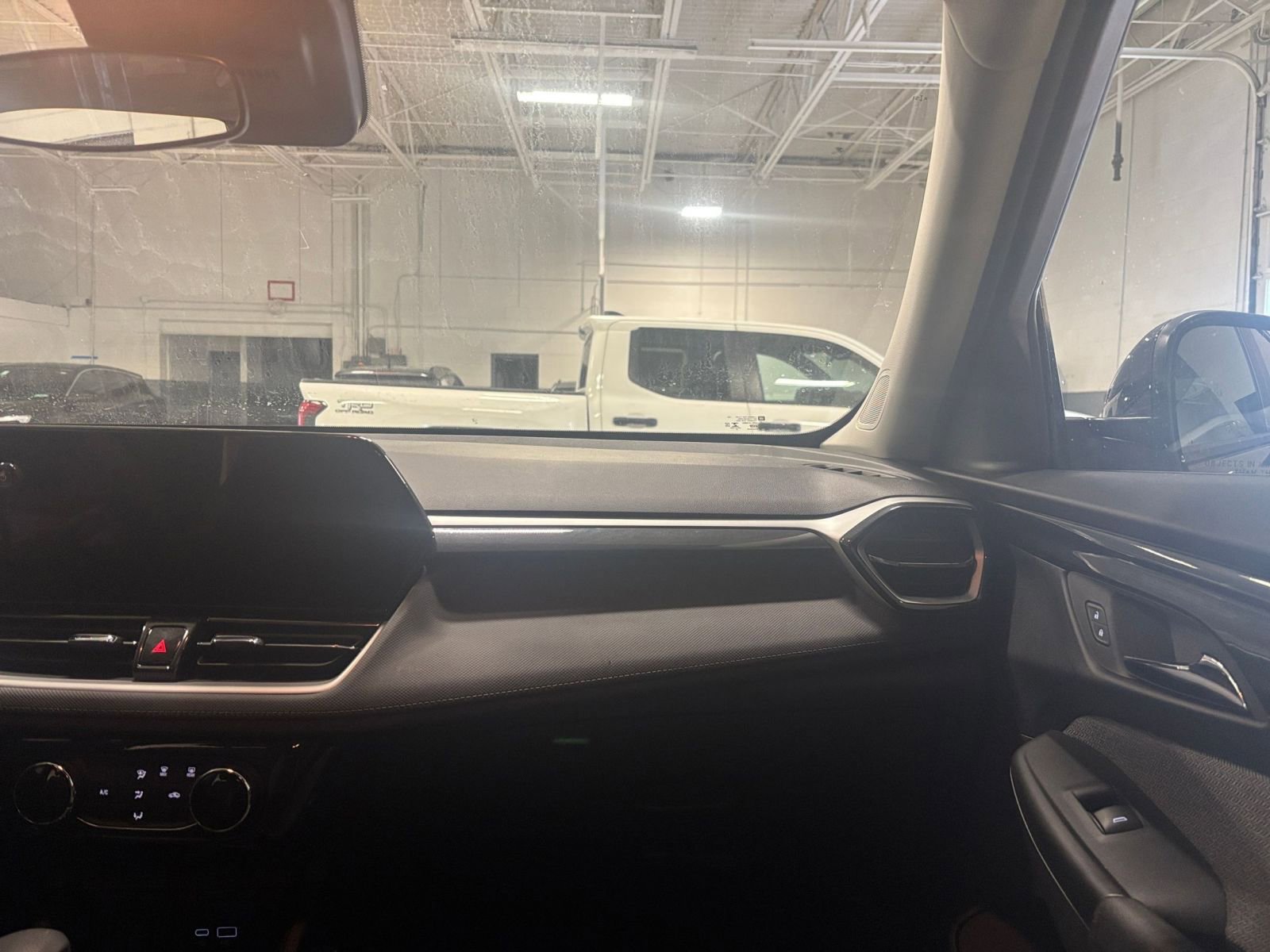 Thumbnail: 2025 Chevrolet TrailBlazer - 34