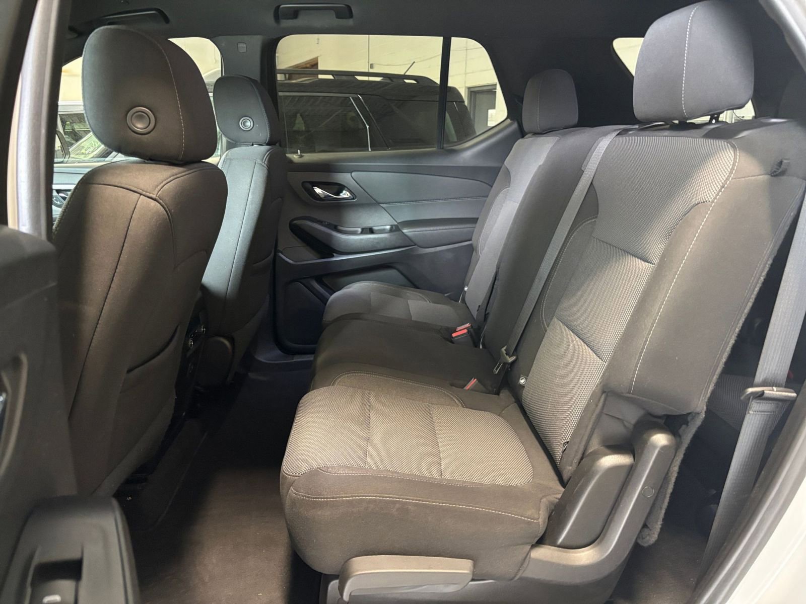 Thumbnail: 2023 Chevrolet Traverse - 28