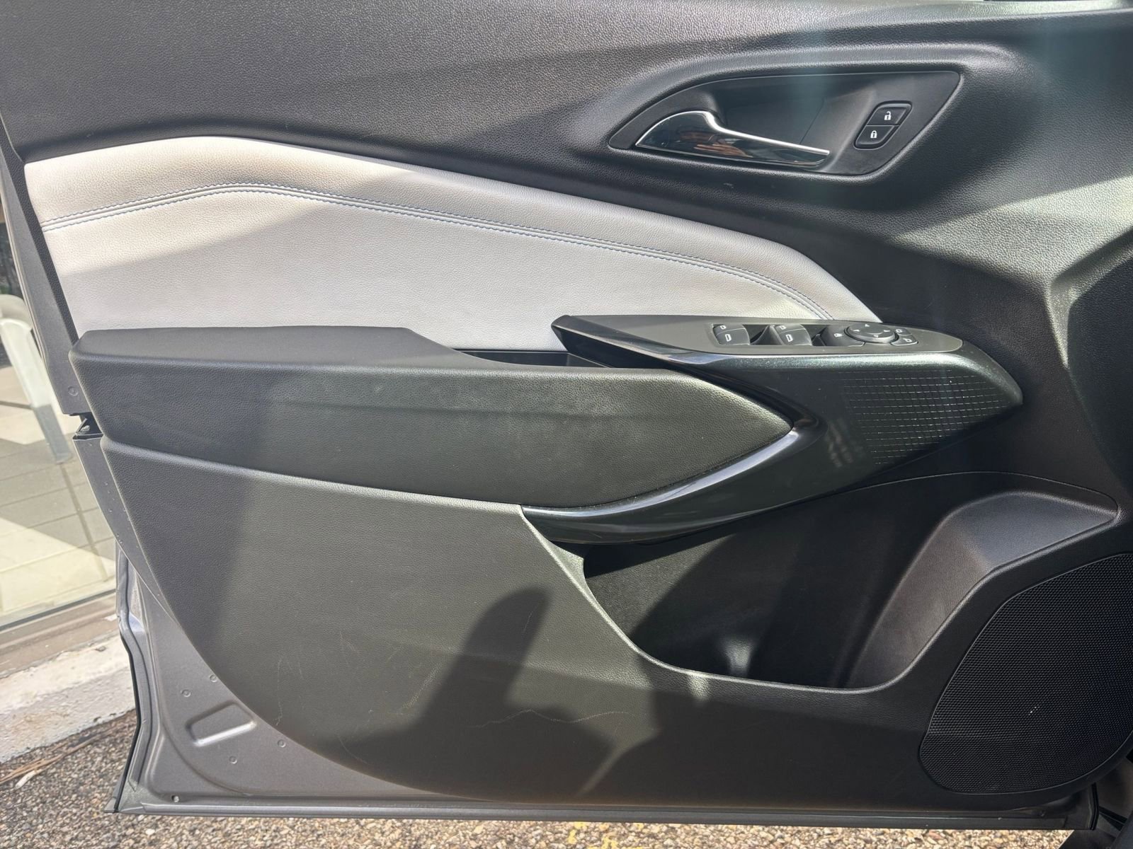 Thumbnail: 2025 Chevrolet Trax - 18