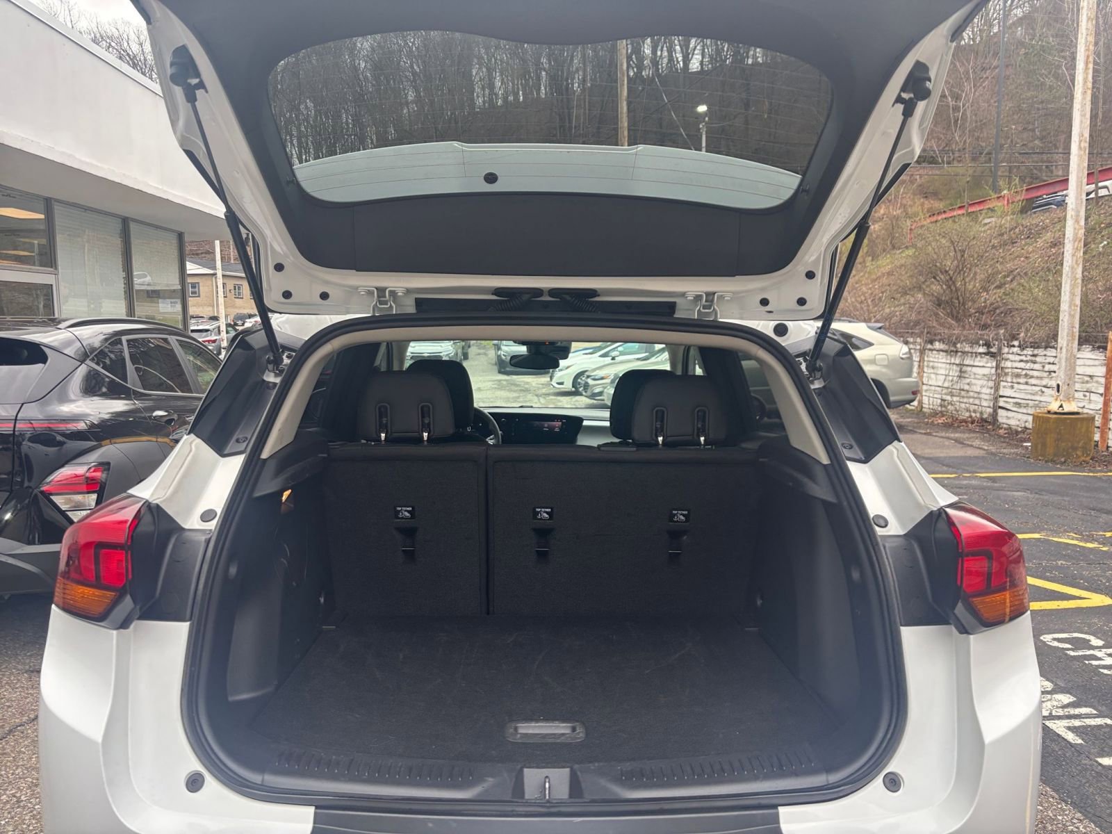 Thumbnail: 2025 Buick Encore GX - 31