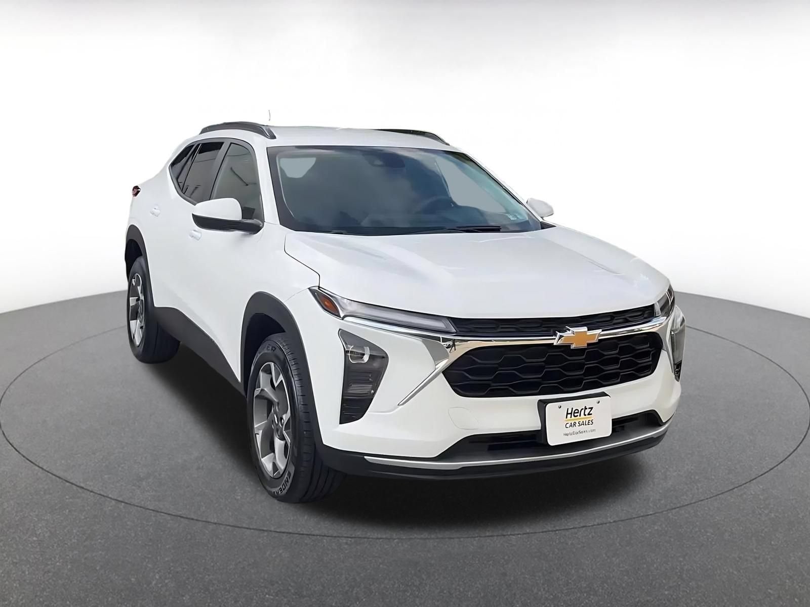Thumbnail: 2025 Chevrolet Trax - 3