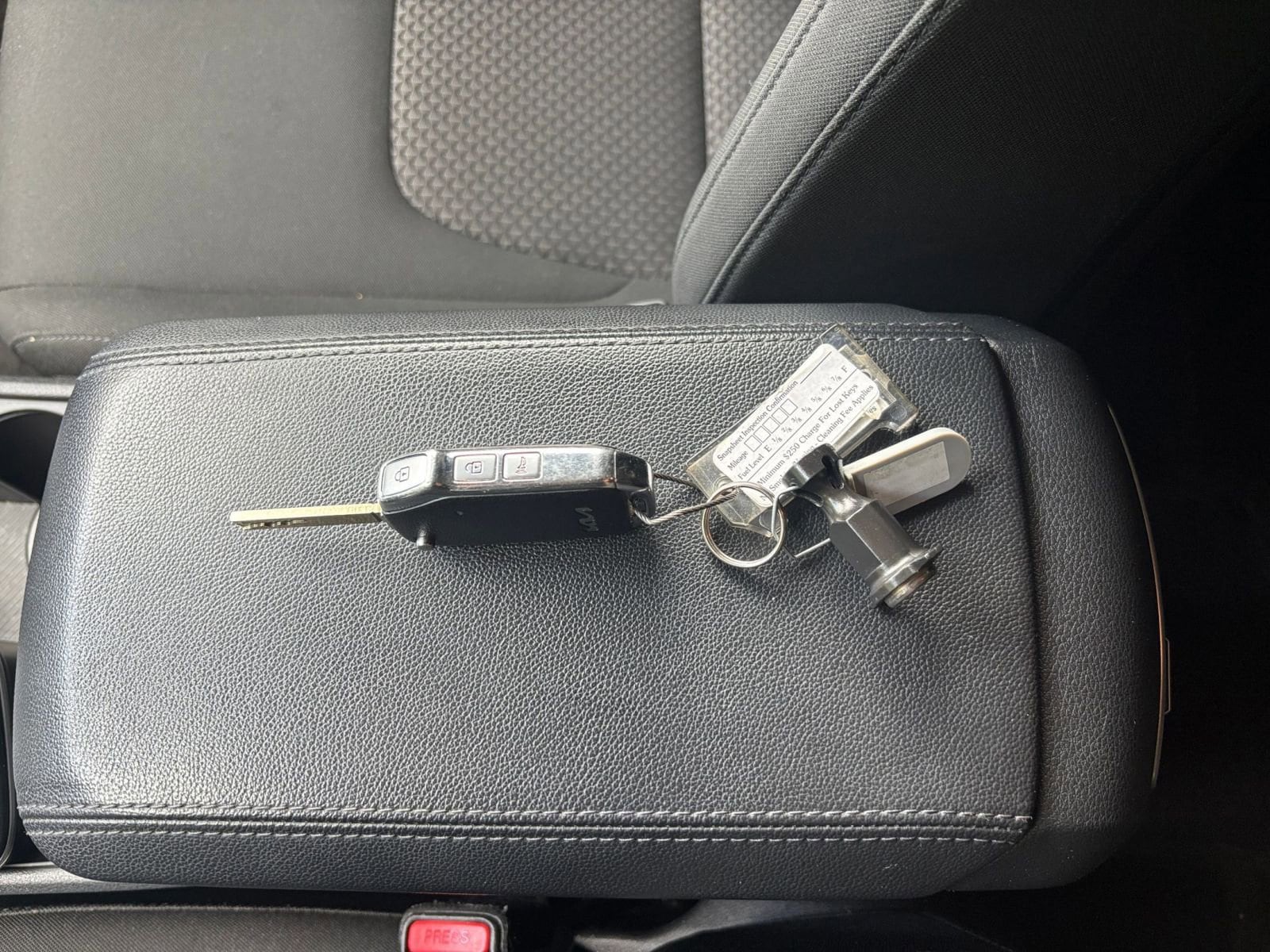 Thumbnail: 2023 Kia Sportage - 22