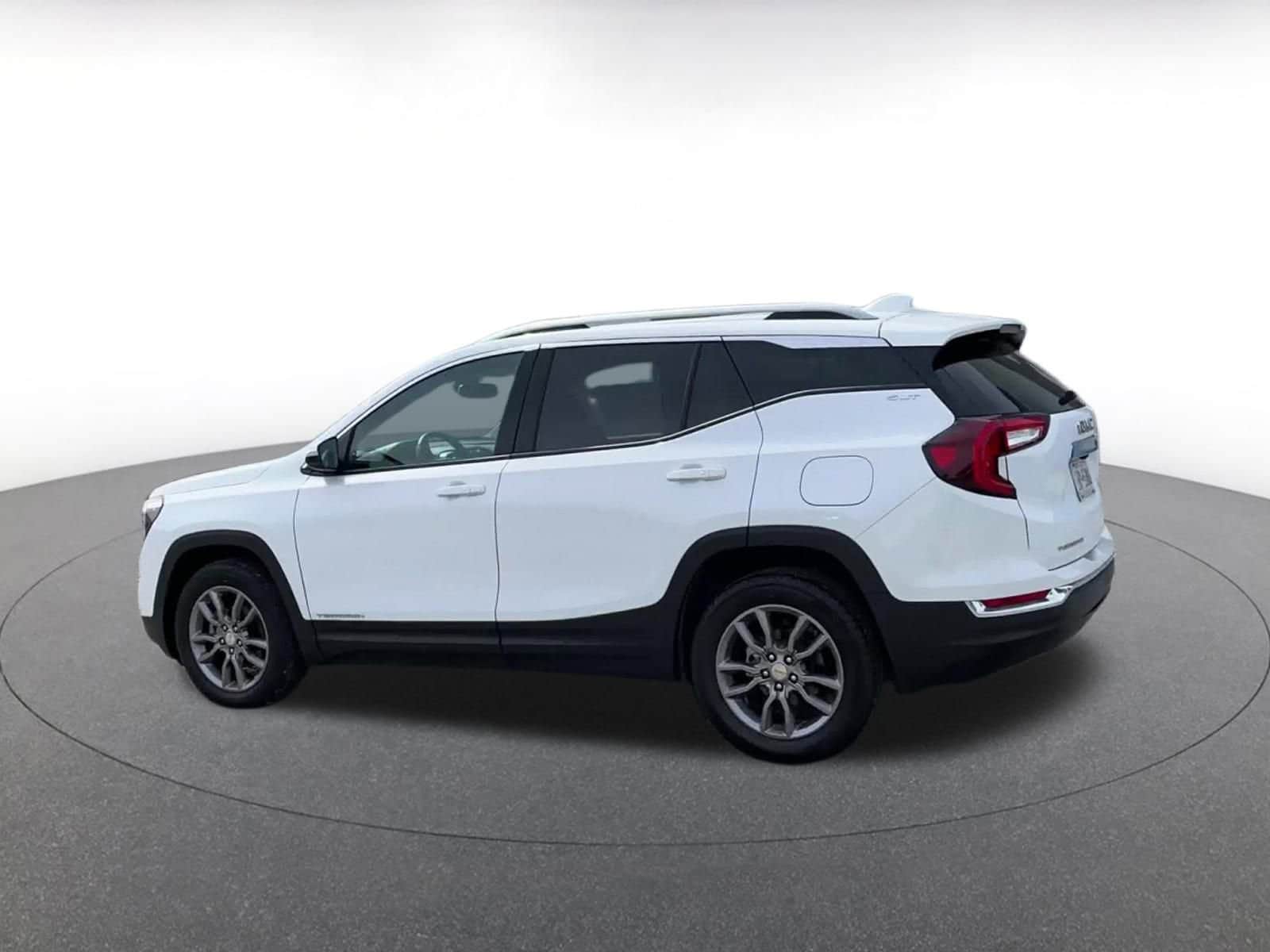 Thumbnail: 2024 GMC Terrain - 9