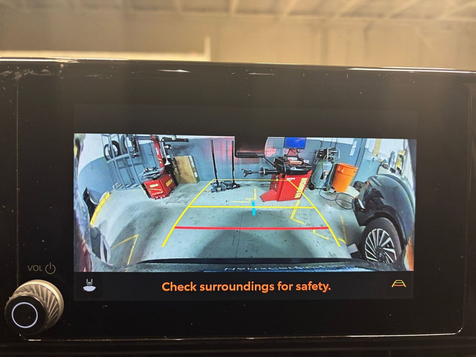 Thumbnail: 2025 Toyota RAV4 - 17