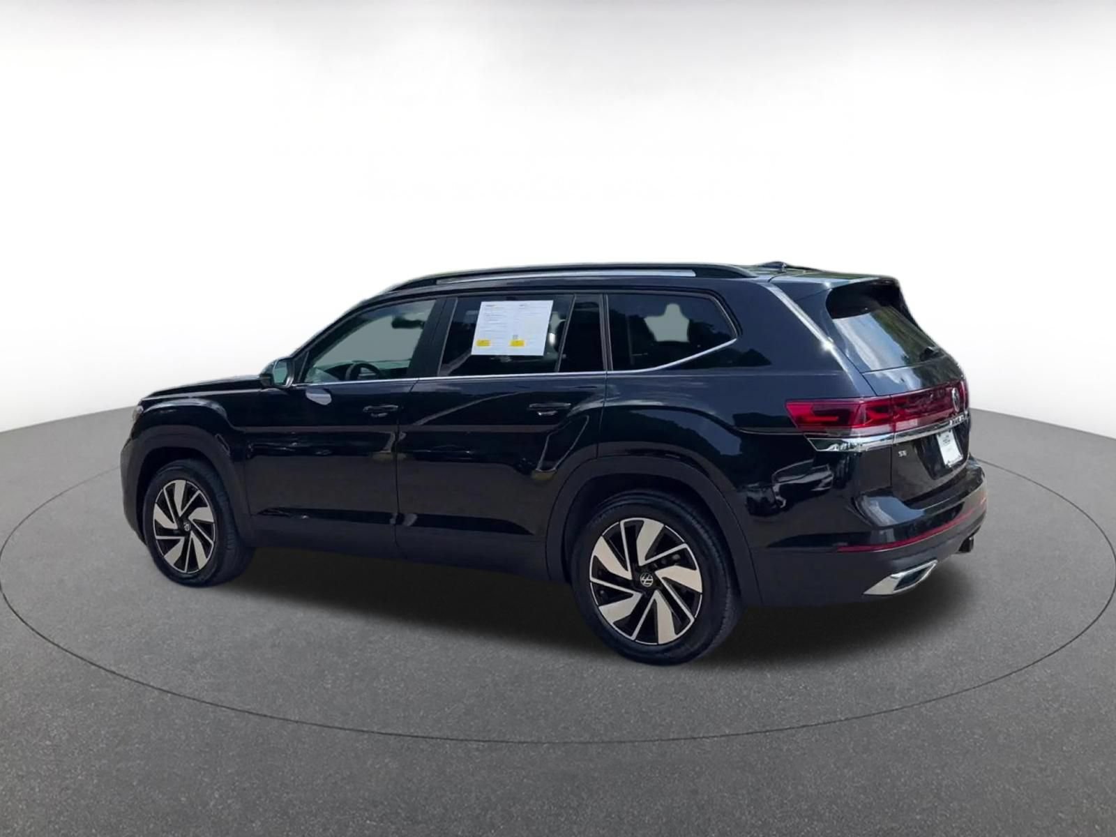 Thumbnail: 2026 Volkswagen Atlas - 10