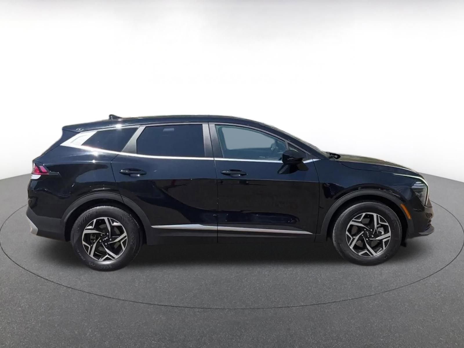 Thumbnail: 2025 Kia Sportage - 16