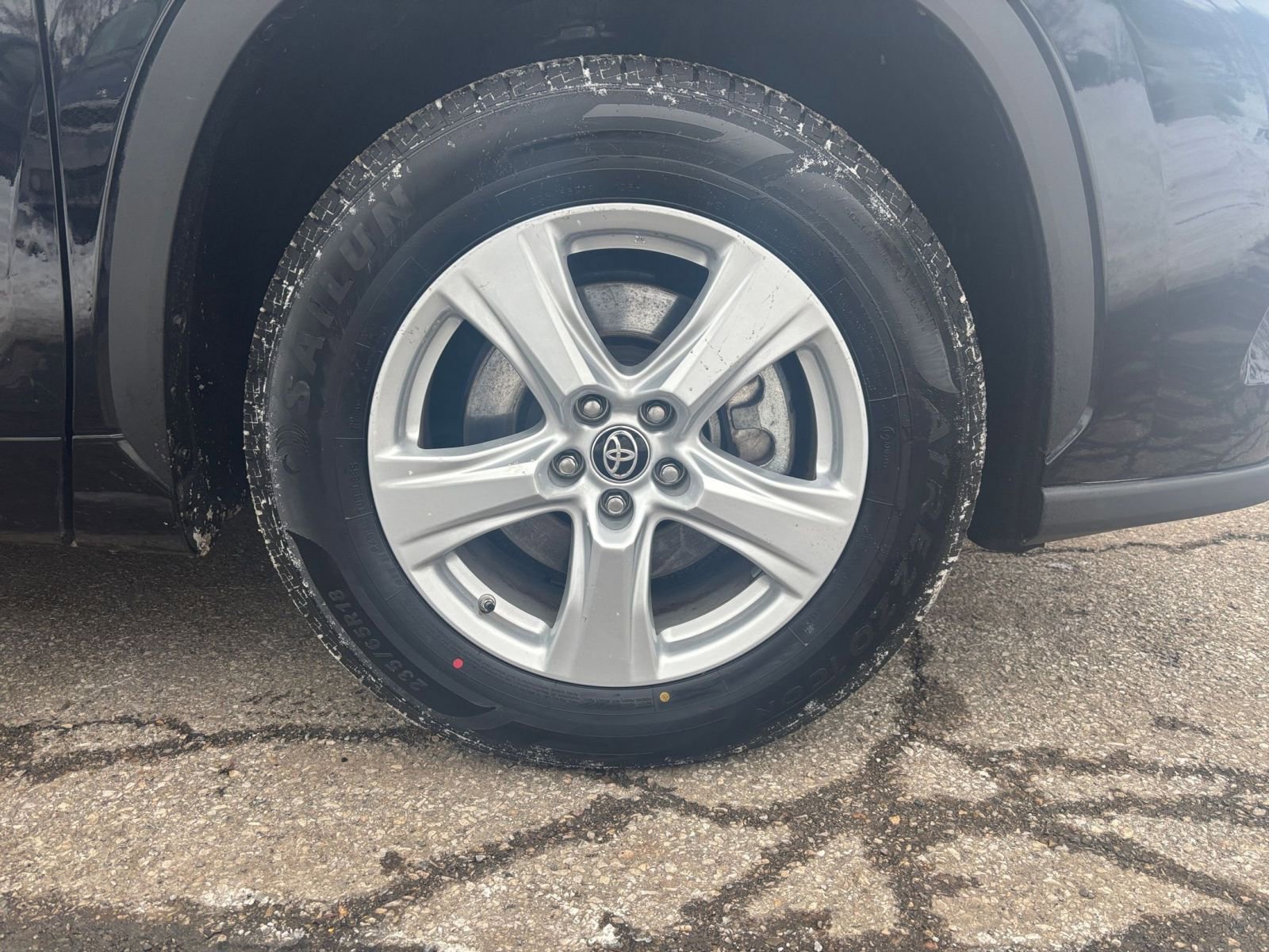 Thumbnail: 2025 Toyota Highlander - 32