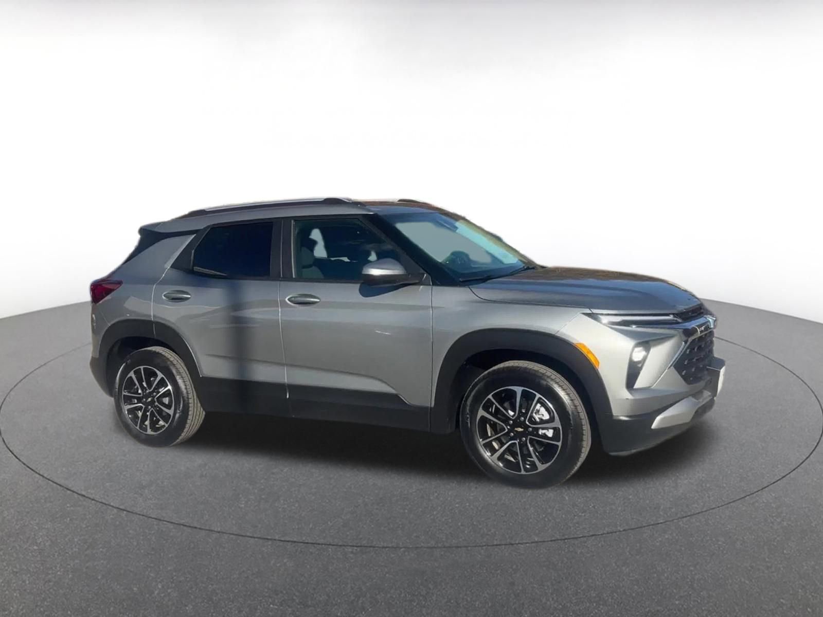 Thumbnail: 2025 Chevrolet TrailBlazer - 2