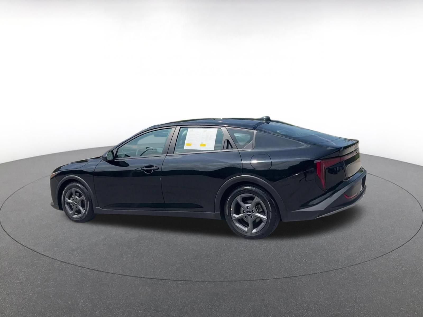 Thumbnail: 2025 Kia K4 - 10