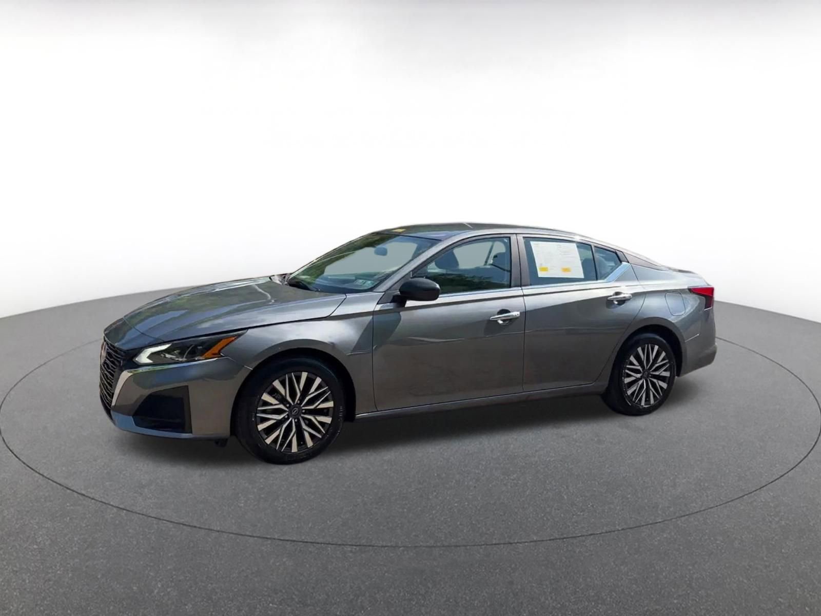 Thumbnail: 2025 Nissan Altima - 8