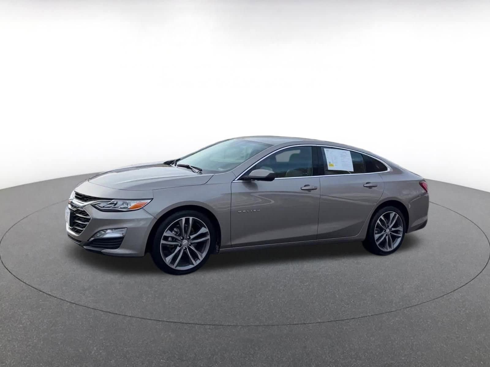 Thumbnail: 2024 Chevrolet Malibu - 8