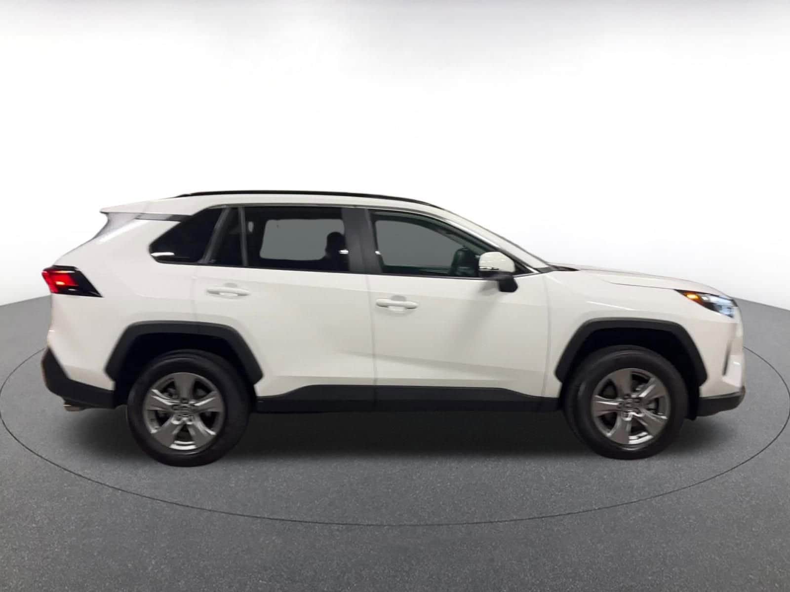 Thumbnail: 2025 Toyota RAV4 - 16