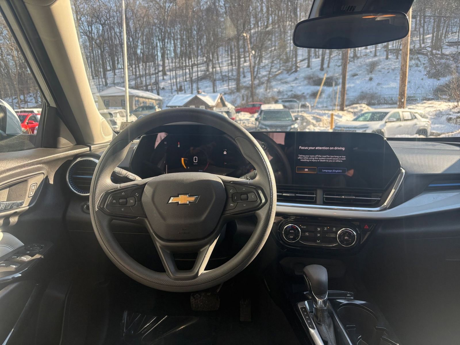 Thumbnail: 2025 Chevrolet Trax - 34