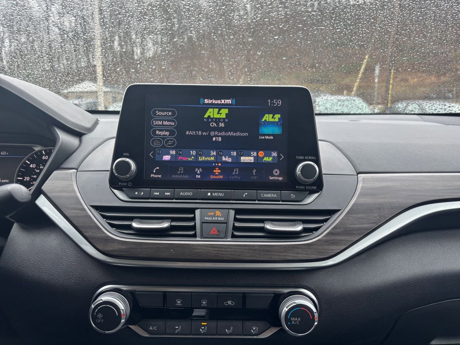 Thumbnail: 2025 Nissan Altima - 17