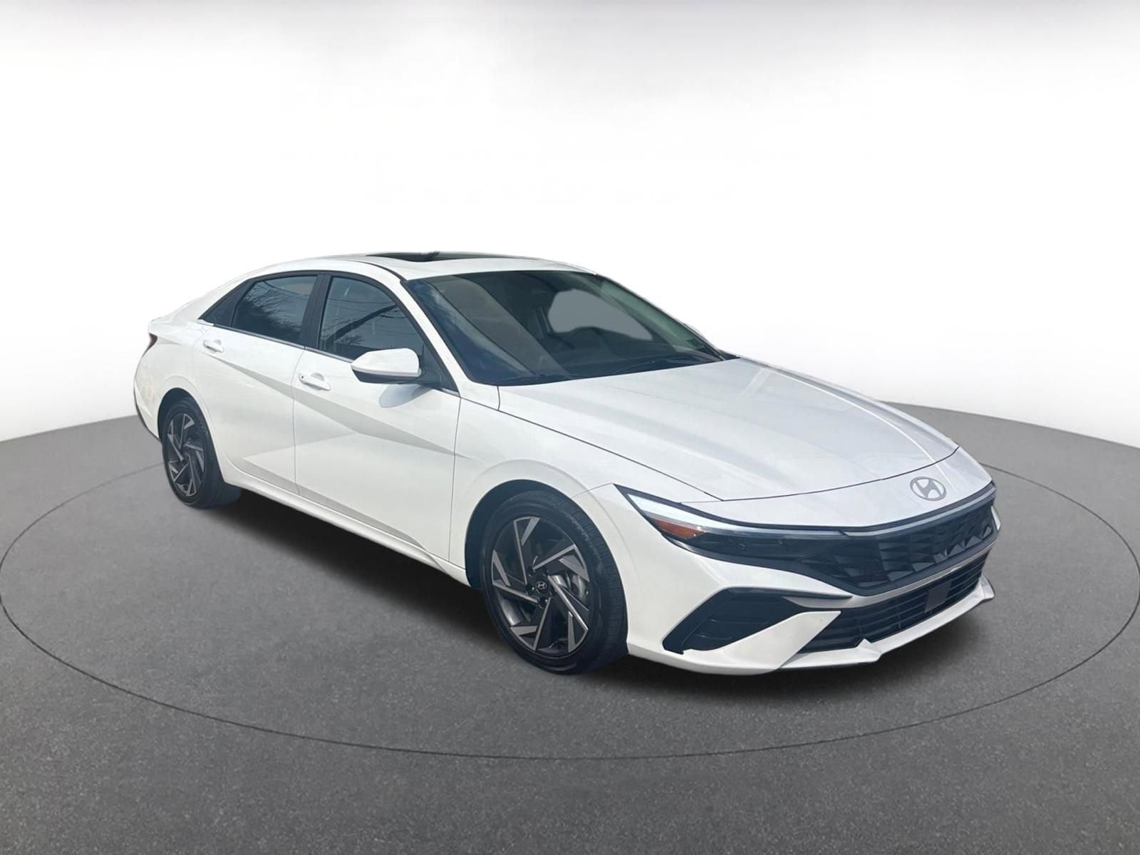 Thumbnail: 2025 Hyundai Elantra - 1