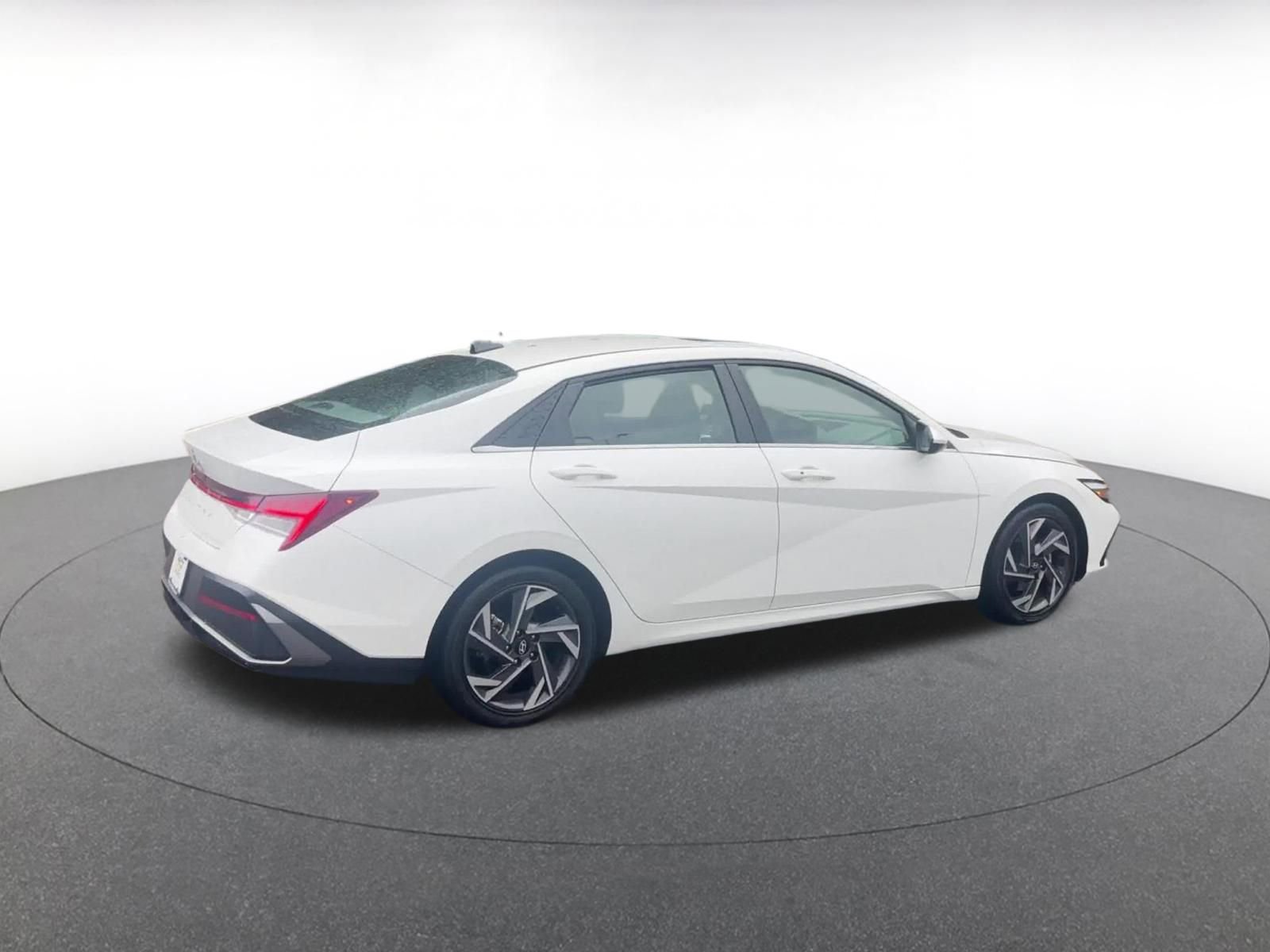 Thumbnail: 2025 Hyundai Elantra - 14