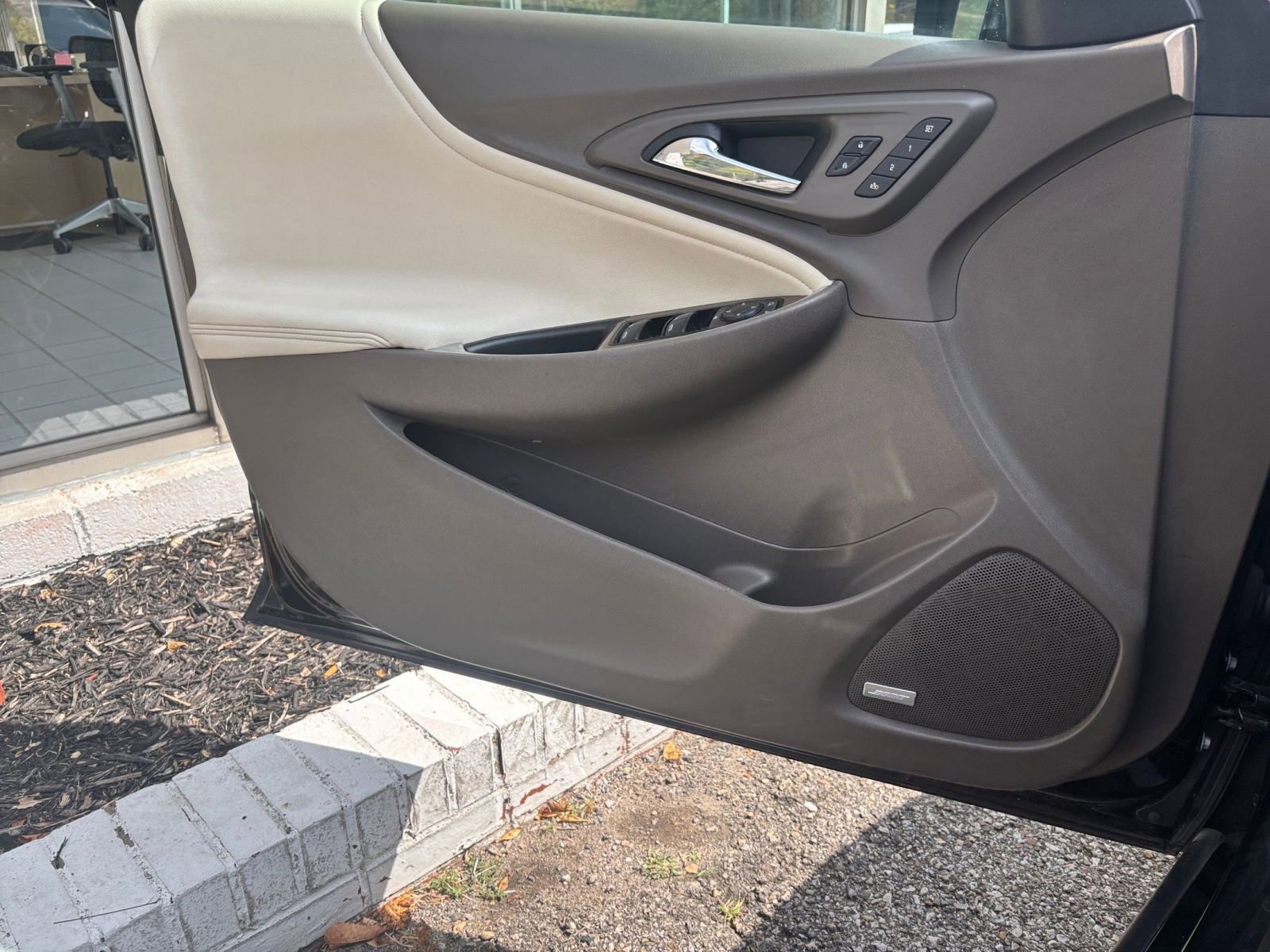 Thumbnail: 2024 Chevrolet Malibu - 20