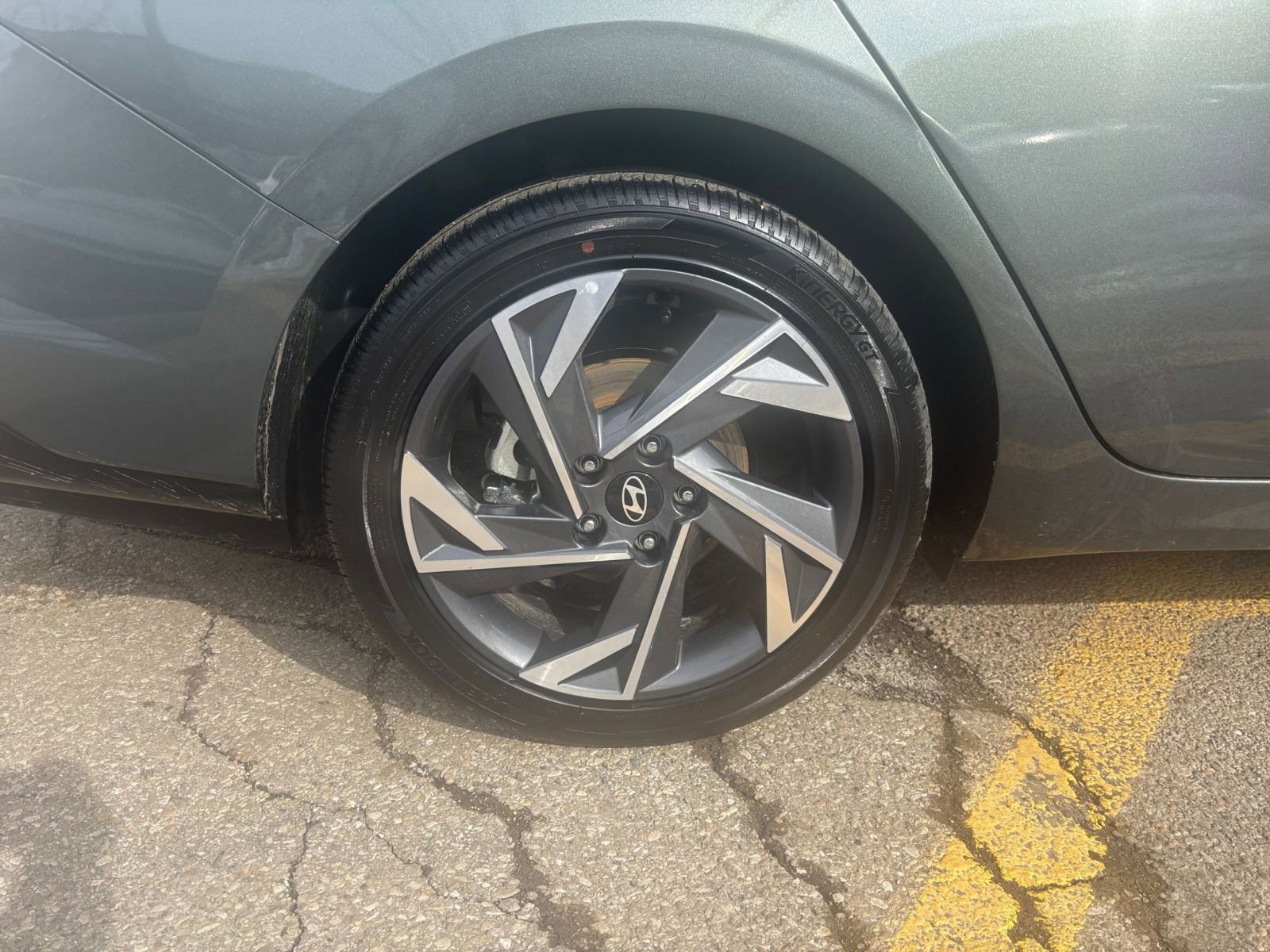 Thumbnail: 2025 Hyundai Elantra - 32