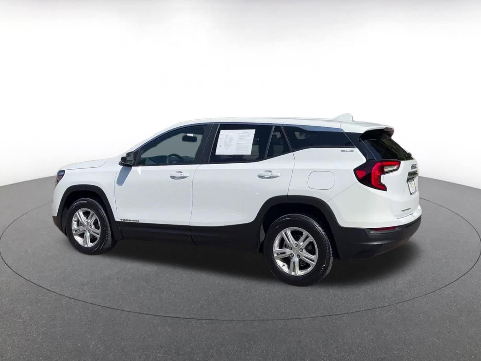 Thumbnail: 2024 GMC Terrain - 10