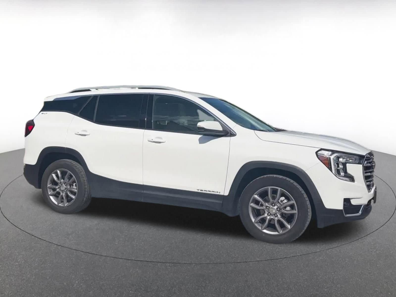 Thumbnail: 2024 GMC Terrain - 16