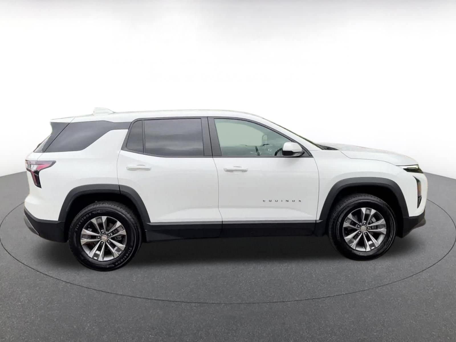 Thumbnail: 2025 Chevrolet Equinox - 16