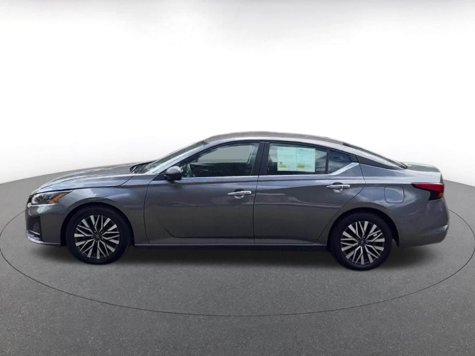 Thumbnail: 2025 Nissan Altima - 7