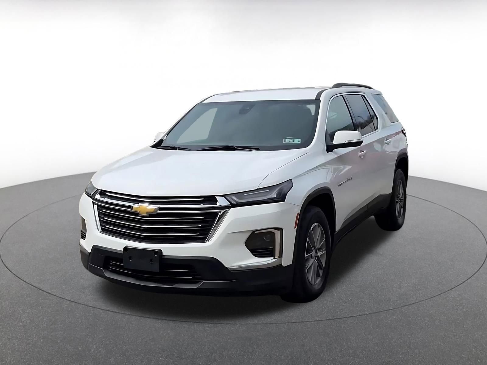 Thumbnail: 2023 Chevrolet Traverse - 7