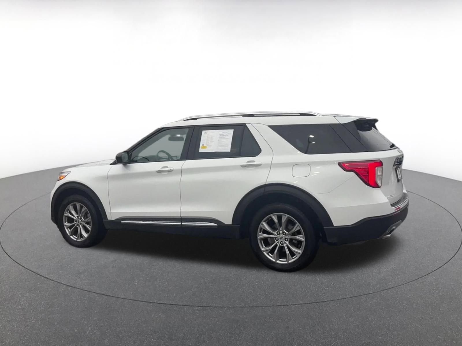Thumbnail: 2023 Ford Explorer - 10