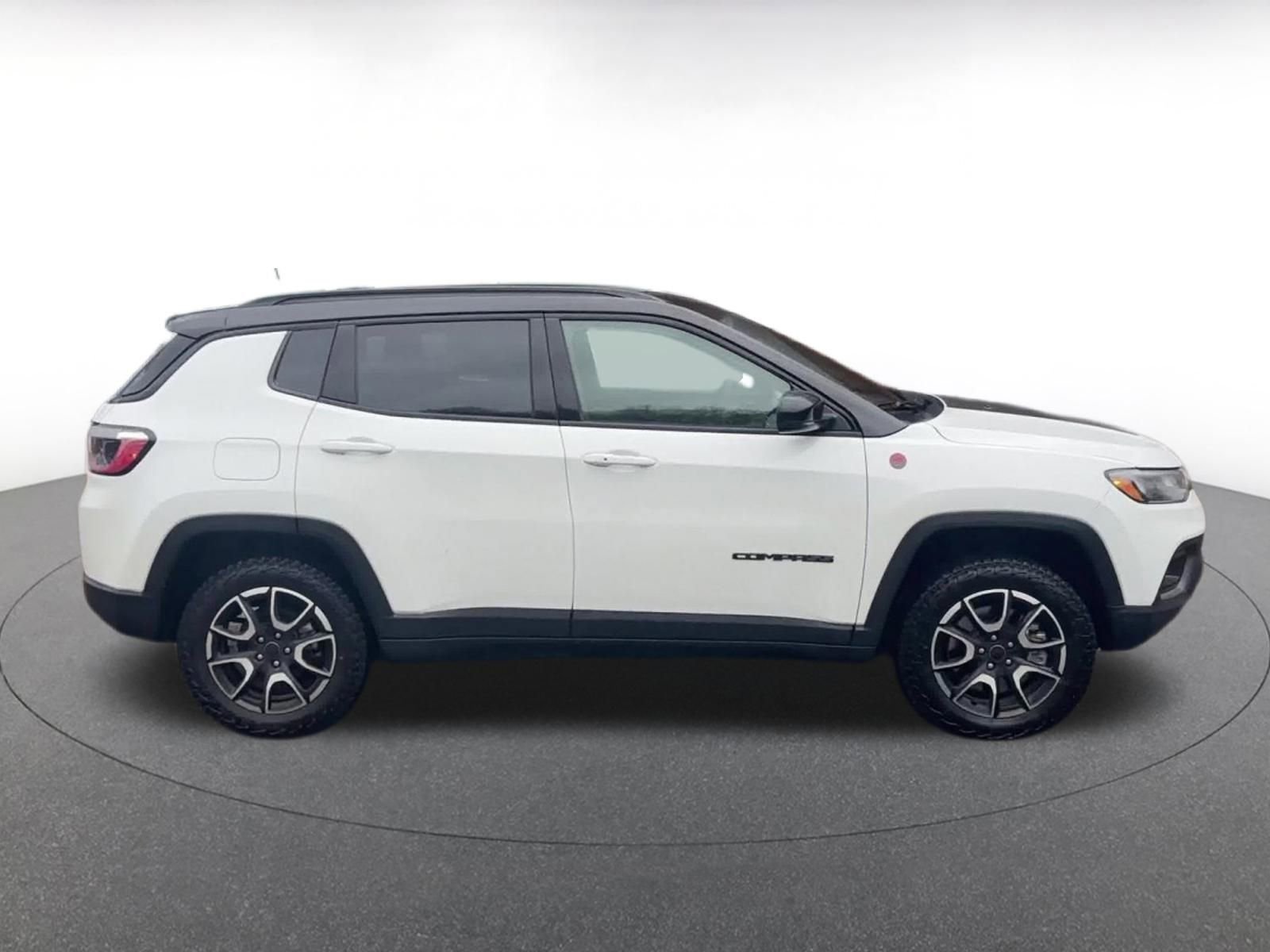 Thumbnail: 2025 Jeep Compass - 16