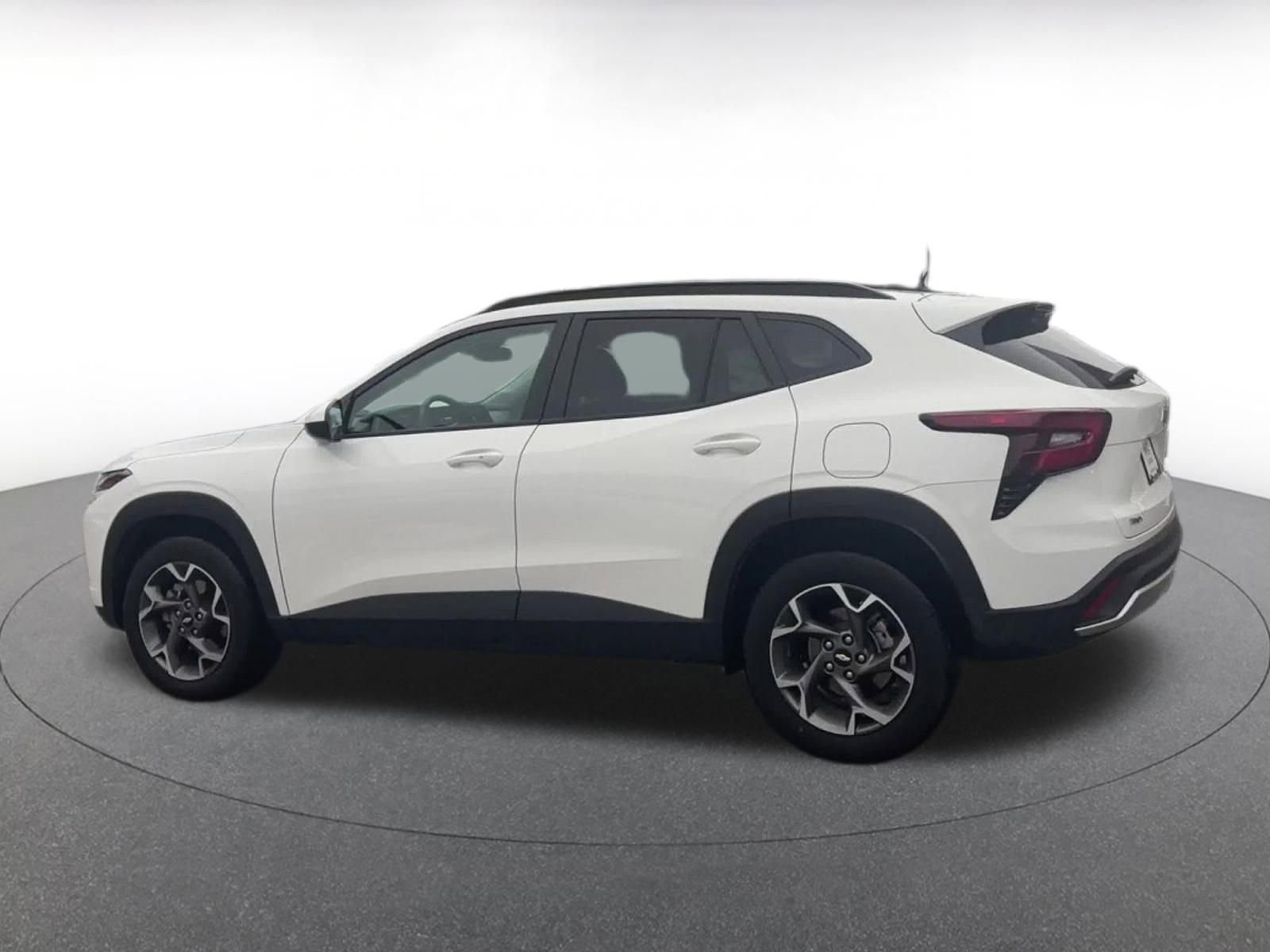 Thumbnail: 2025 Chevrolet Trax - 10