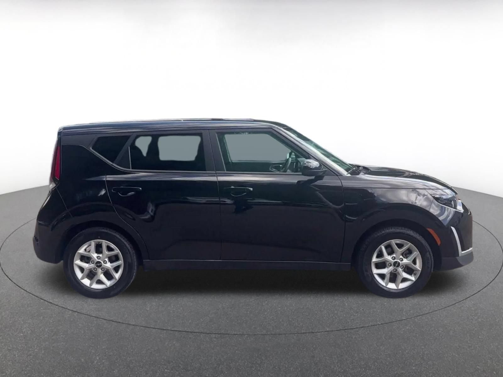 Thumbnail: 2025 Kia Soul - 15