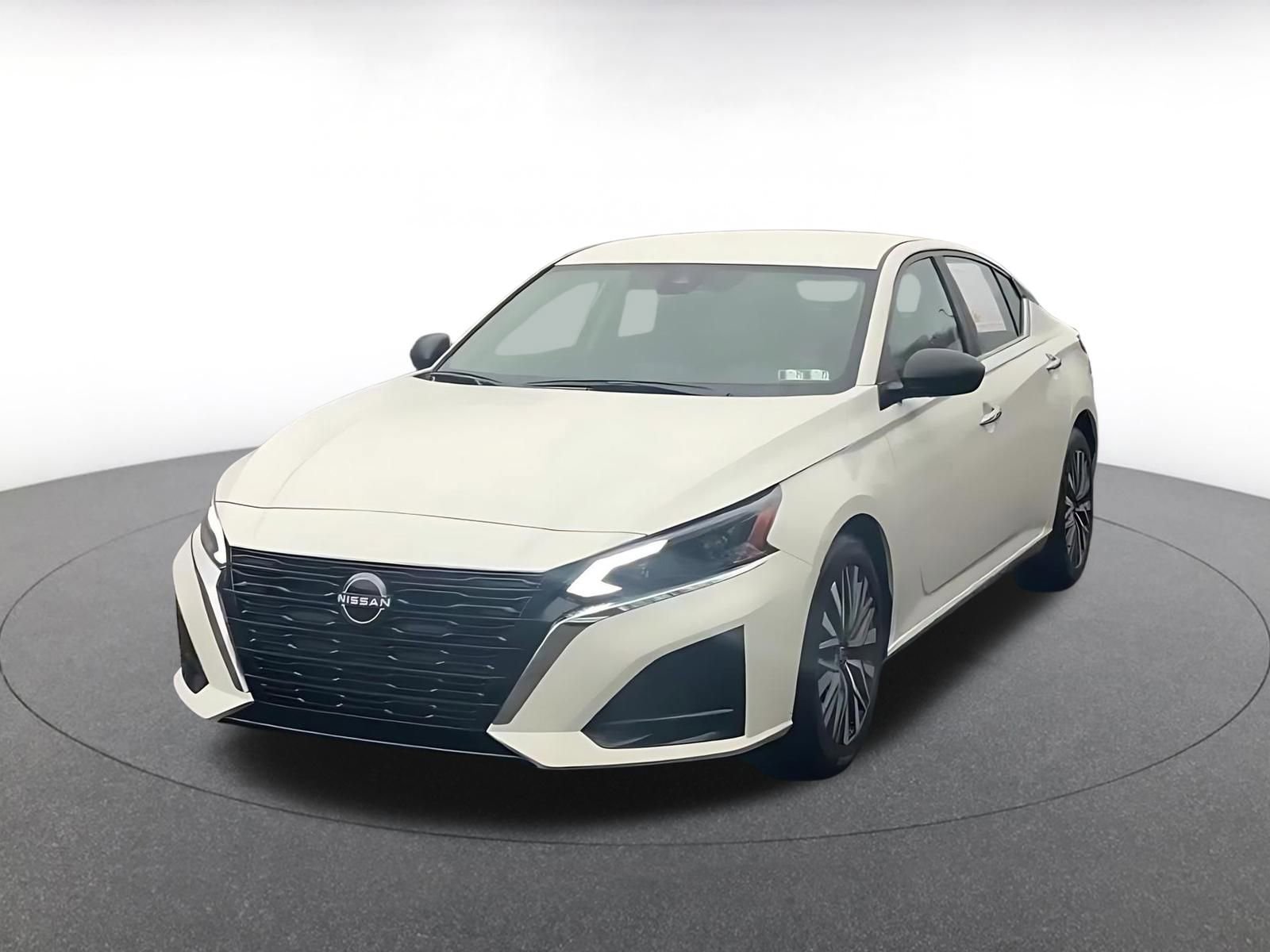 Thumbnail: 2025 Nissan Altima - 7