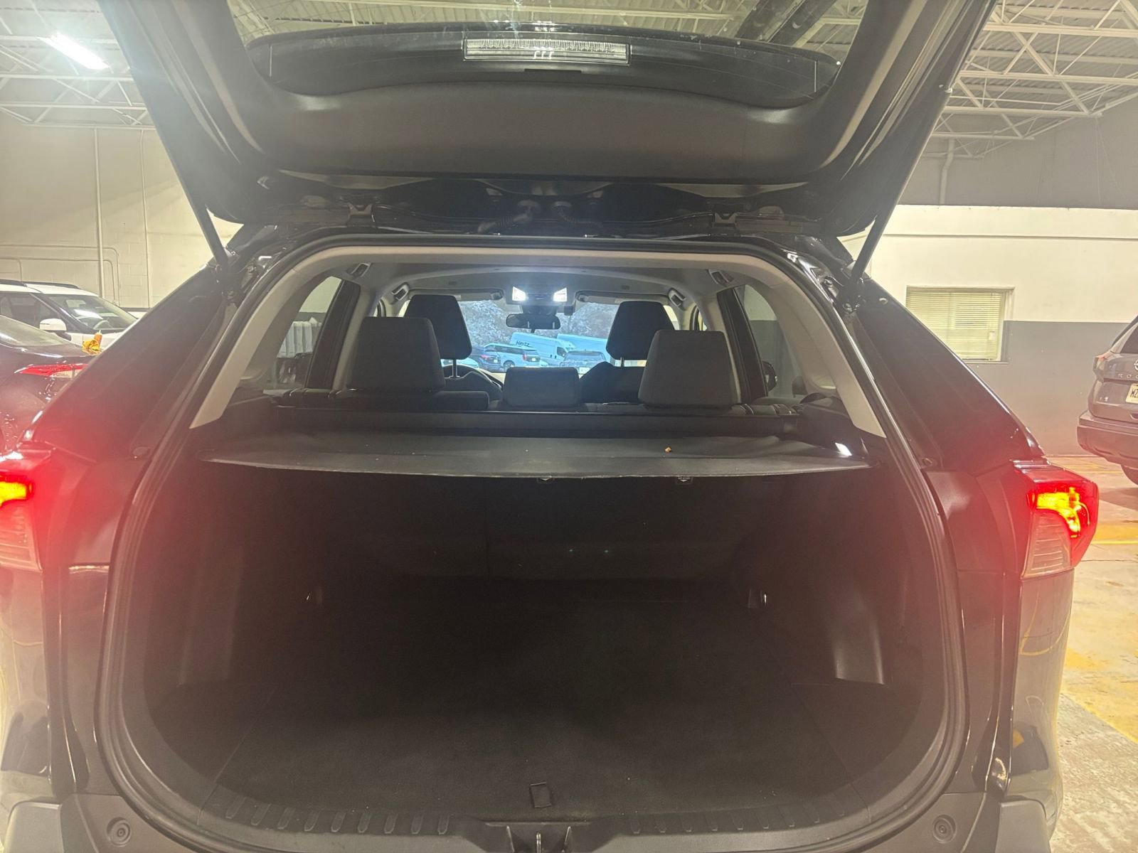 Thumbnail: 2025 Toyota RAV4 - 31