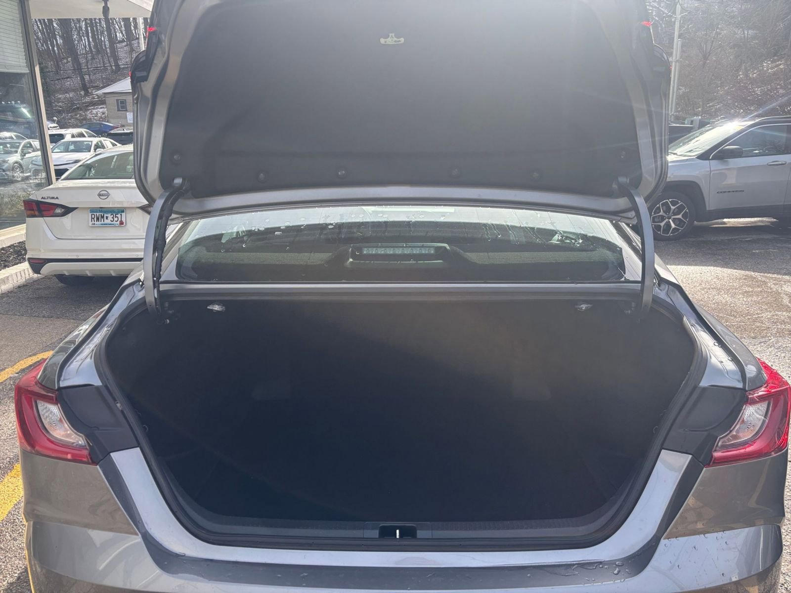 Thumbnail: 2025 Toyota Camry - 32