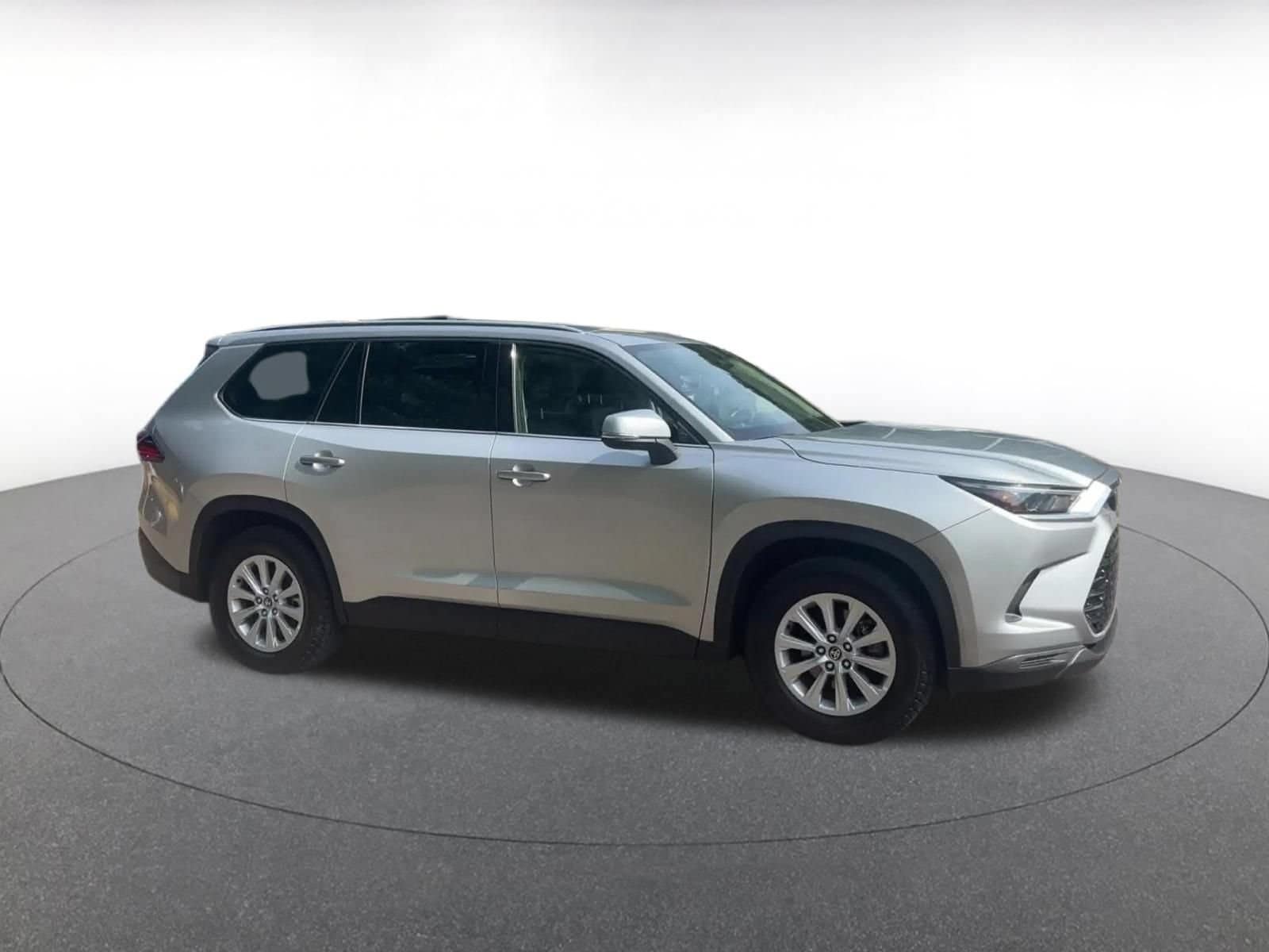 Thumbnail: 2025 Toyota Grand Highlander - 2