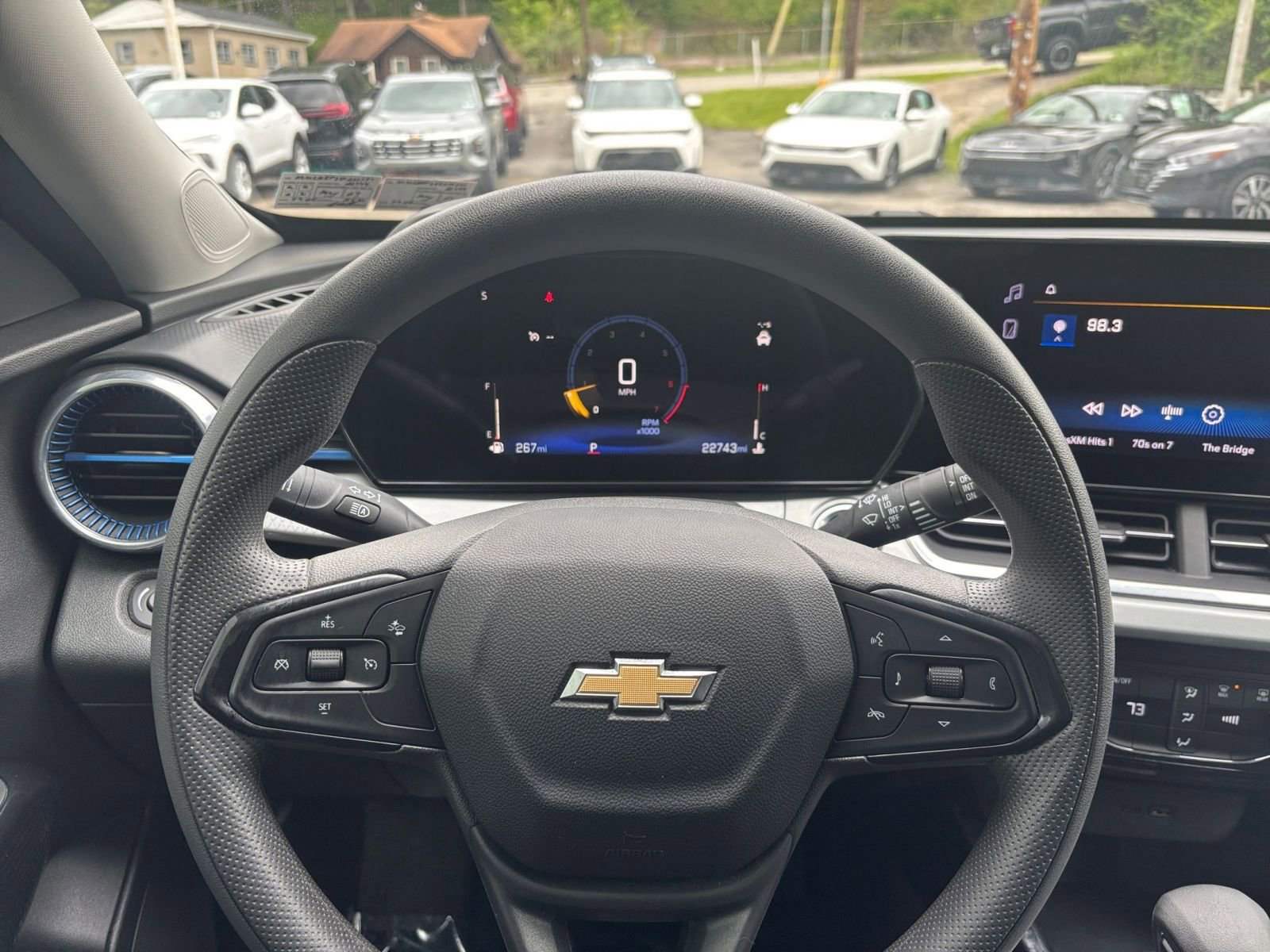 Thumbnail: 2025 Chevrolet Trax - 28