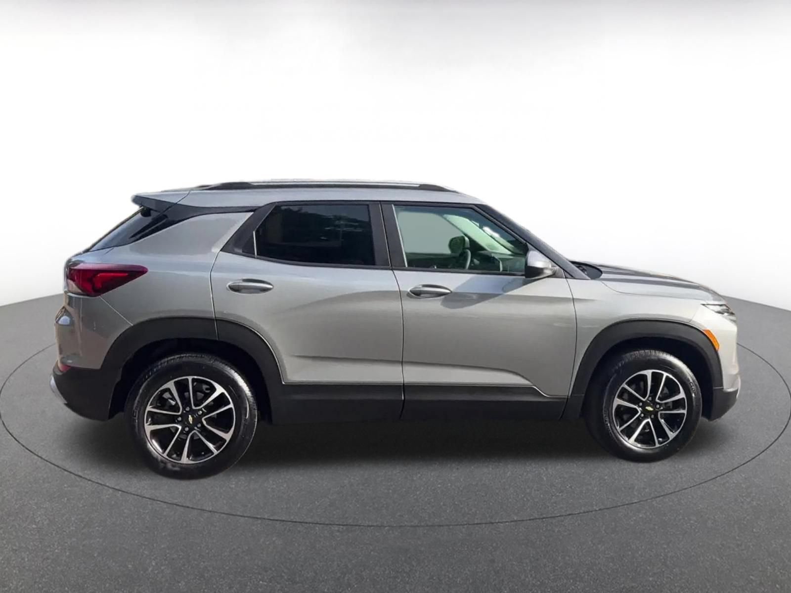 Thumbnail: 2025 Chevrolet TrailBlazer - 12