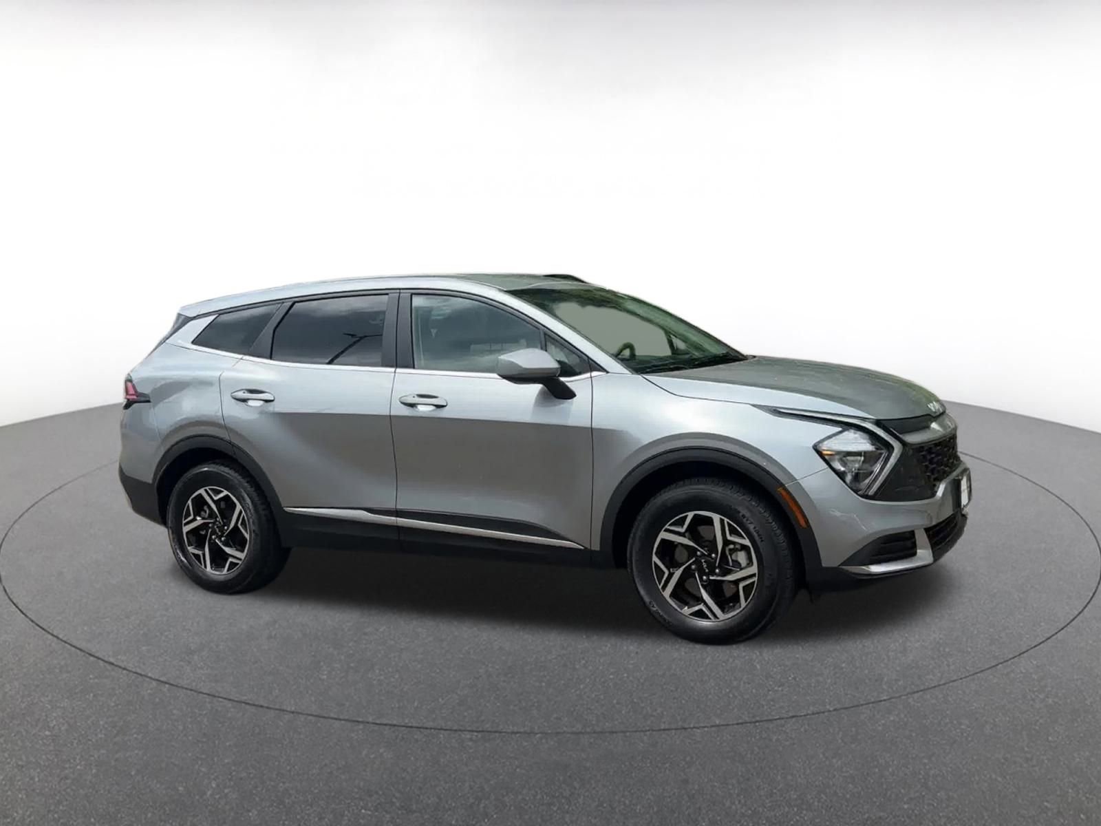 Thumbnail: 2023 Kia Sportage - 2