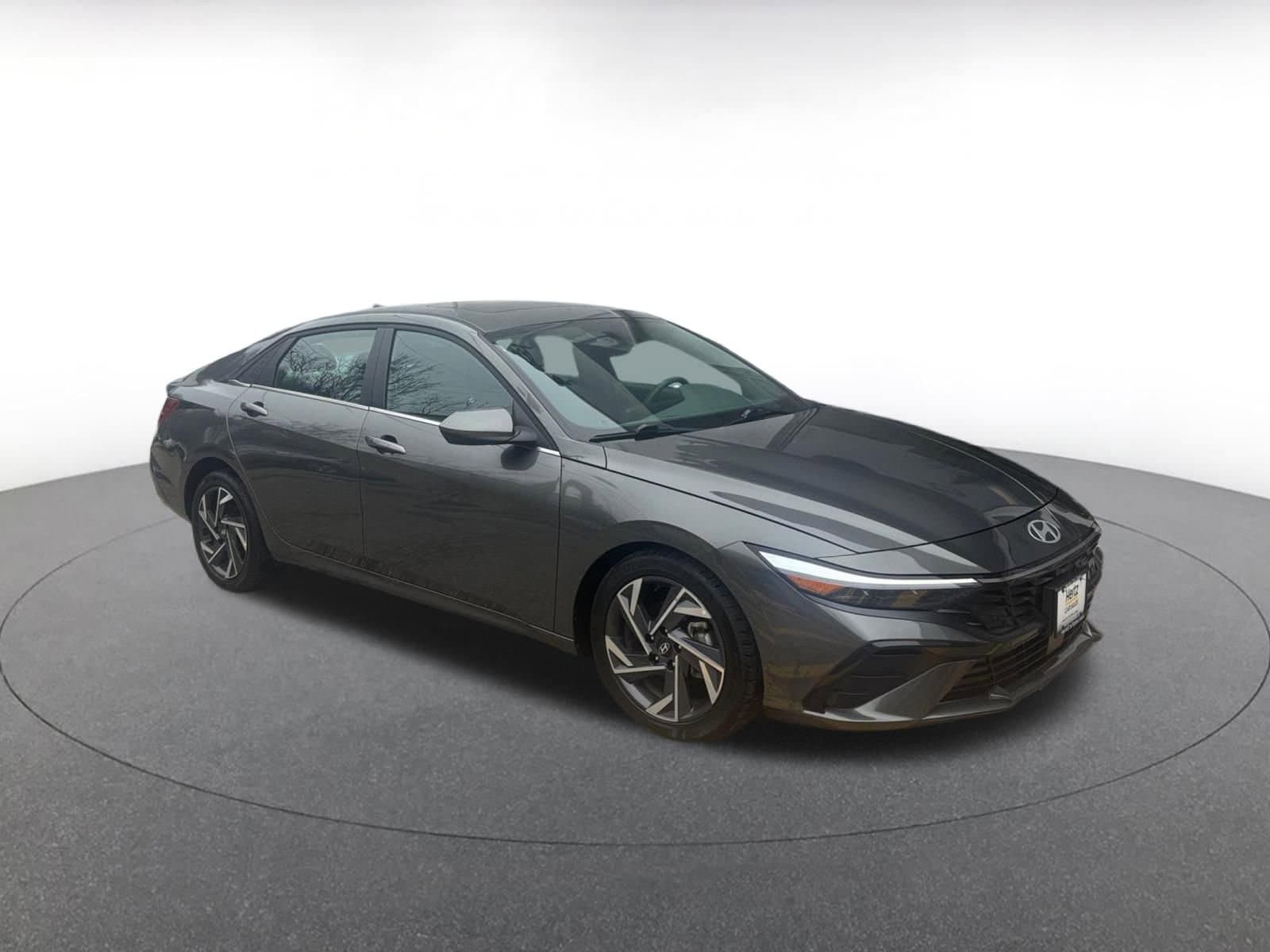 Thumbnail: 2025 Hyundai Elantra - 1