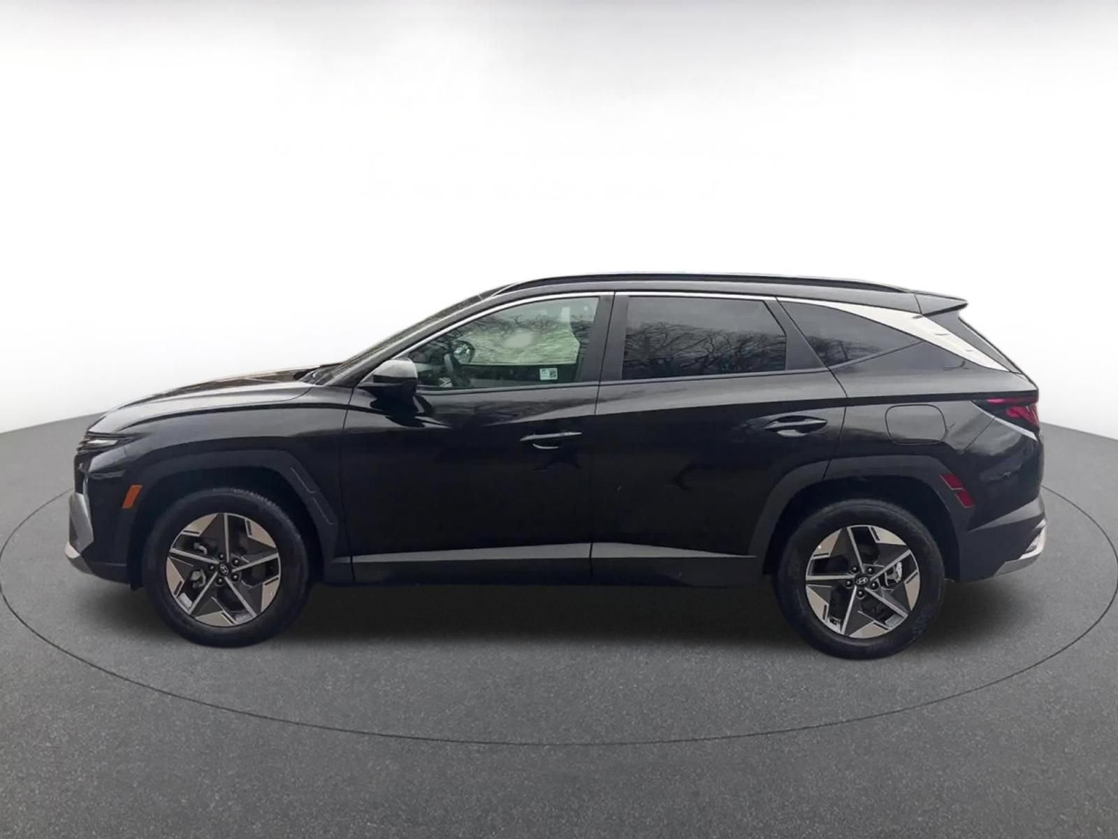 Thumbnail: 2025 Hyundai Tucson - 9