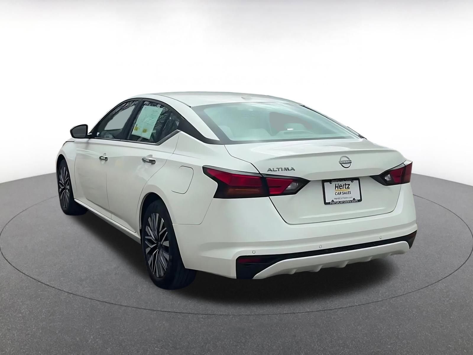 Thumbnail: 2025 Nissan Altima - 11