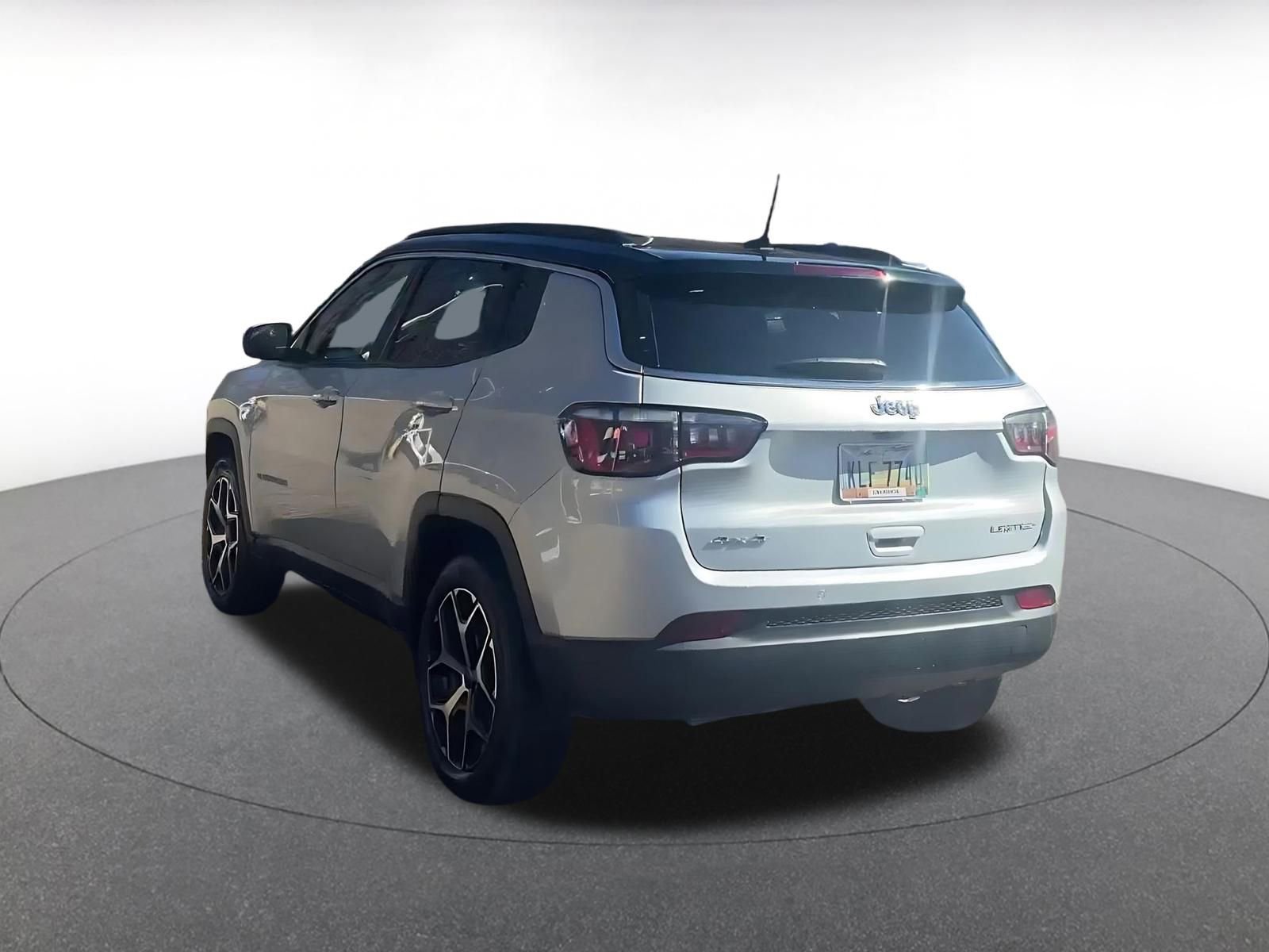 Thumbnail: 2025 Jeep Compass - 11