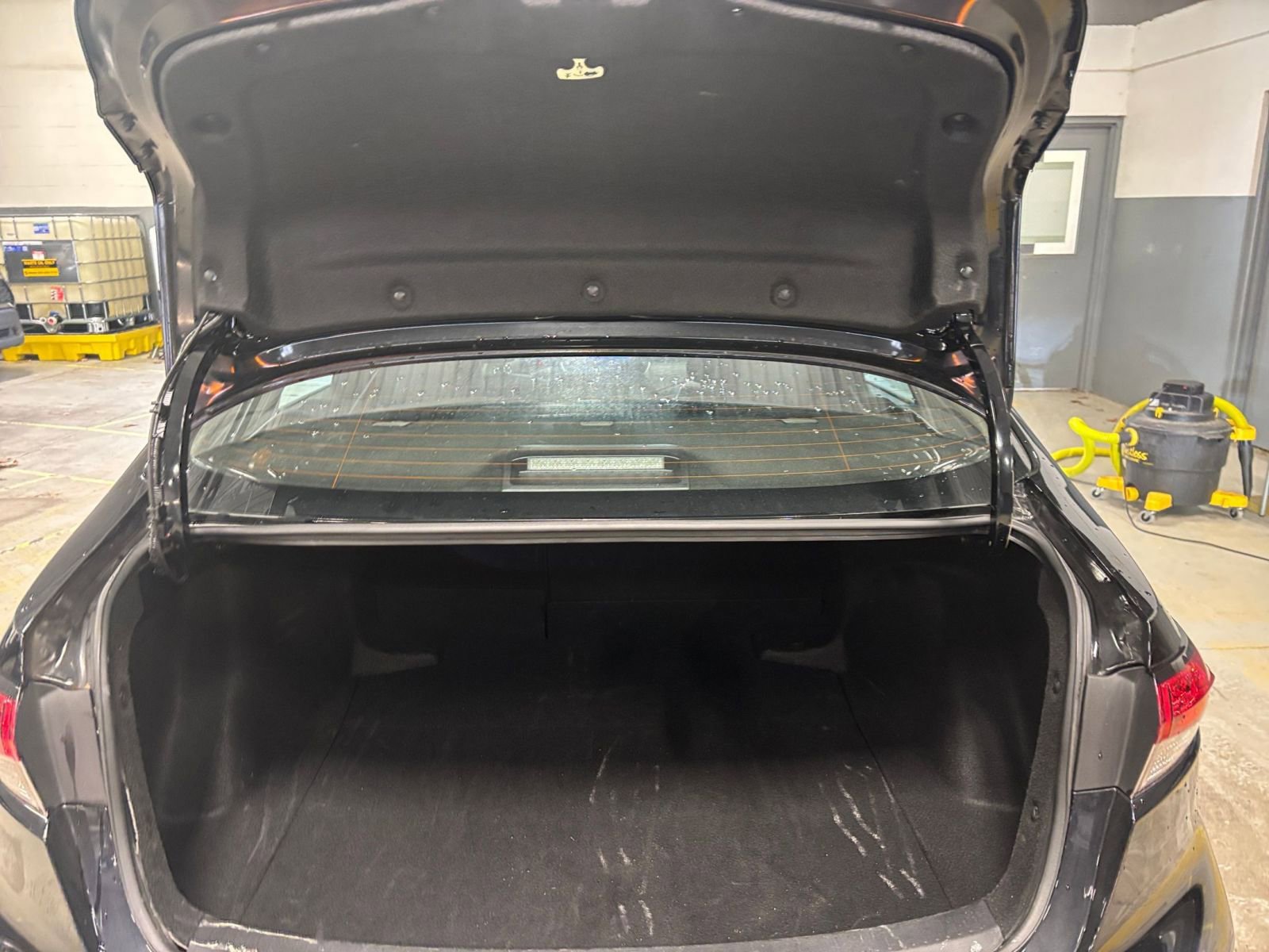 Thumbnail: 2025 Toyota Corolla - 30