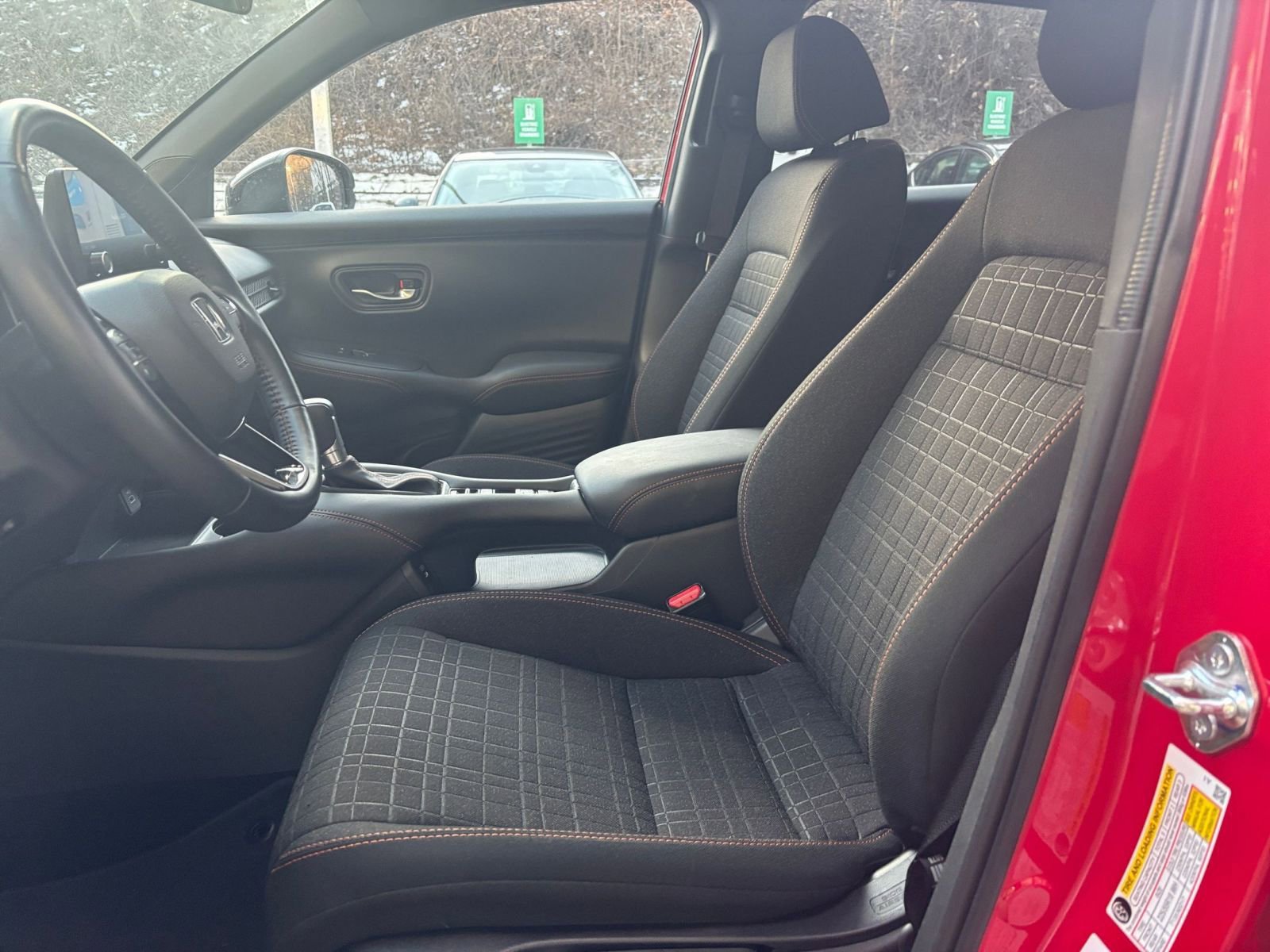 Thumbnail: 2025 Honda HR-V - 34