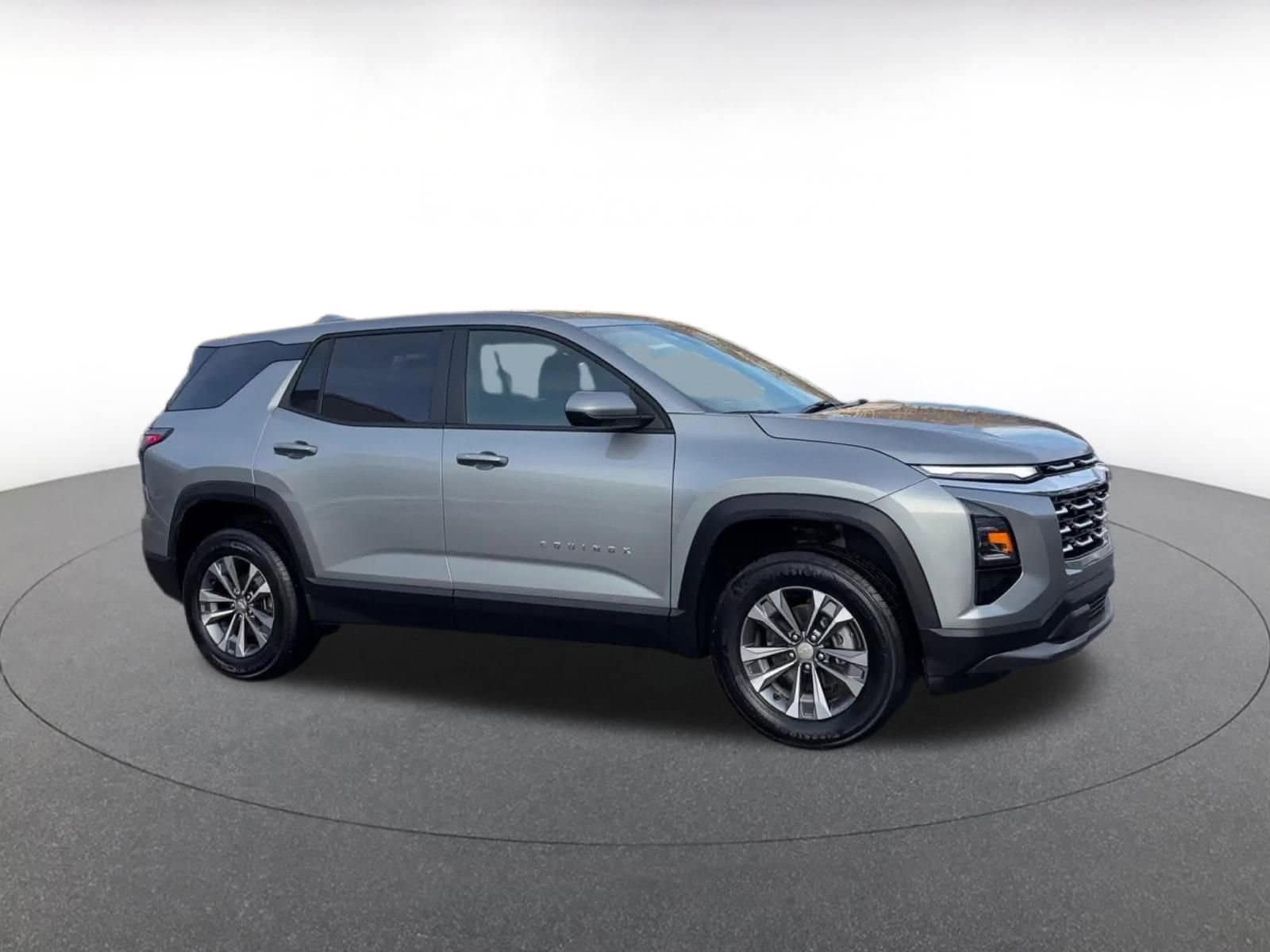 Thumbnail: 2025 Chevrolet Equinox - 2